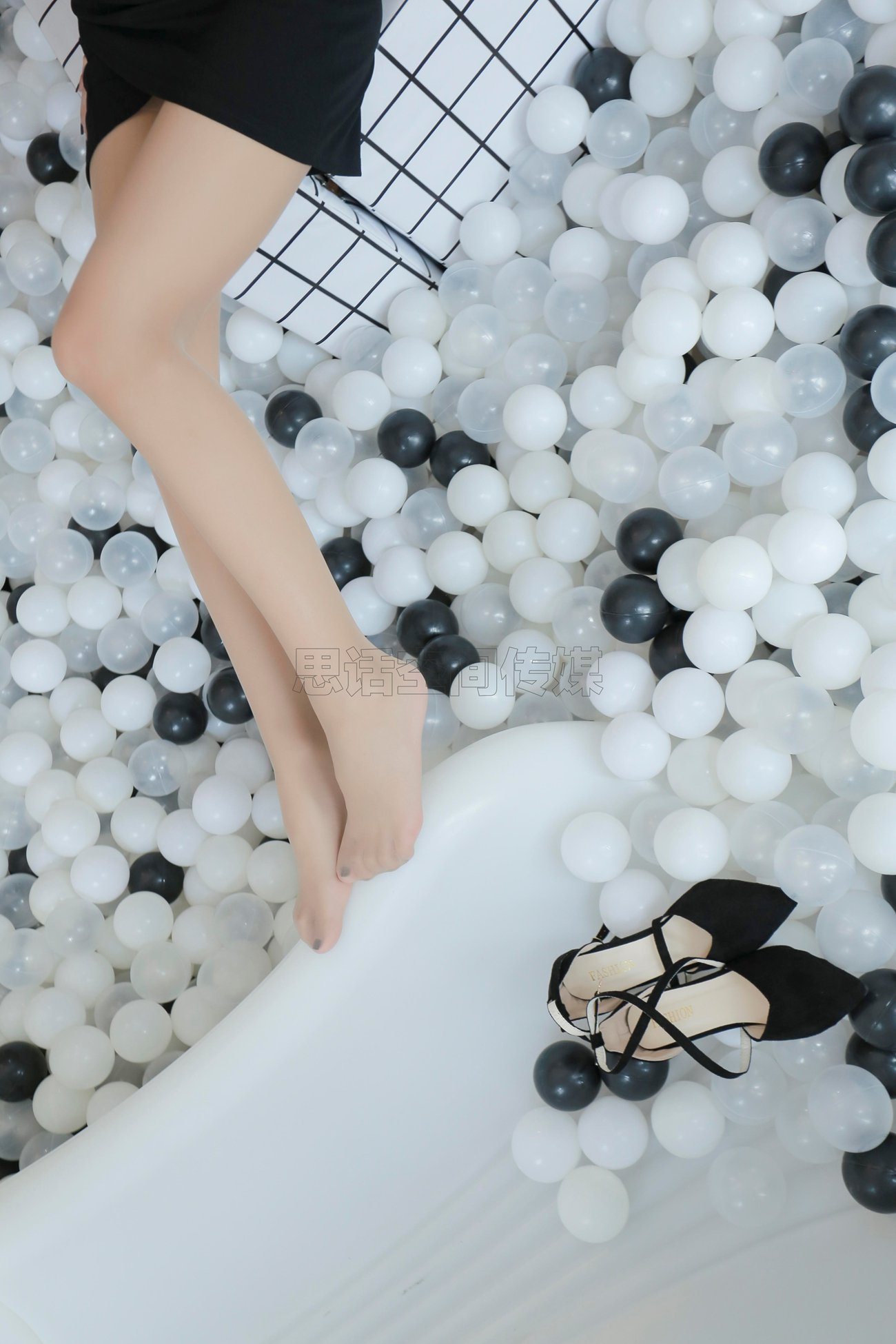 图片[30]-[SiHua思话]SJ001 曦然 泡泡球上的学姐[47P] – 速更版-美库