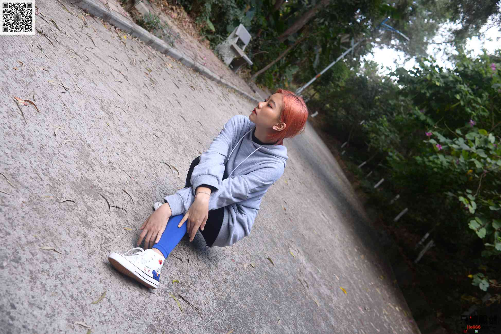 图片[16]-[只糖棉袜]NO.181 彤彤 满目青山，载月明归[176P] – 速更版-美库