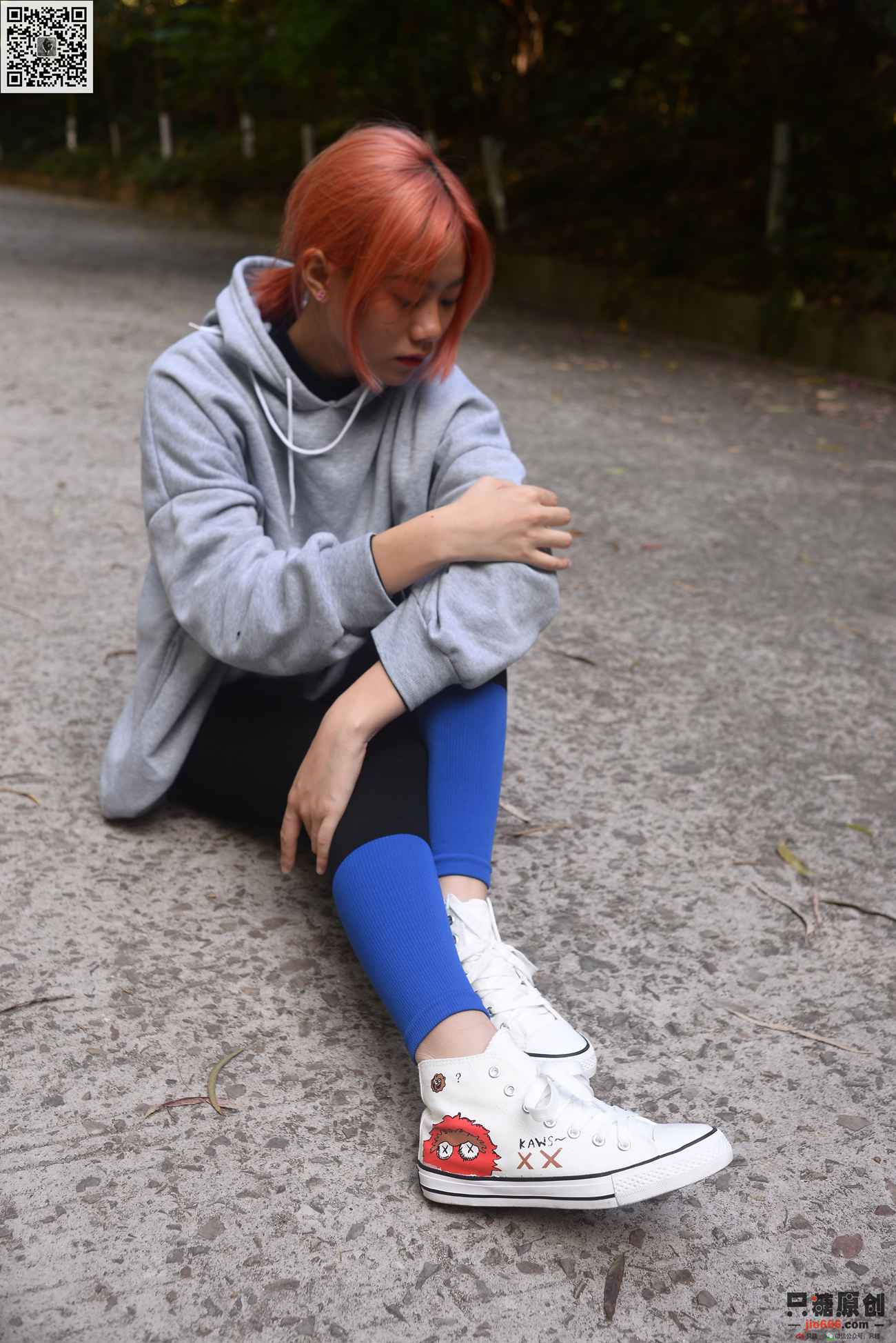 图片[37]-[只糖棉袜]NO.181 彤彤 满目青山，载月明归[176P] – 速更版-美库