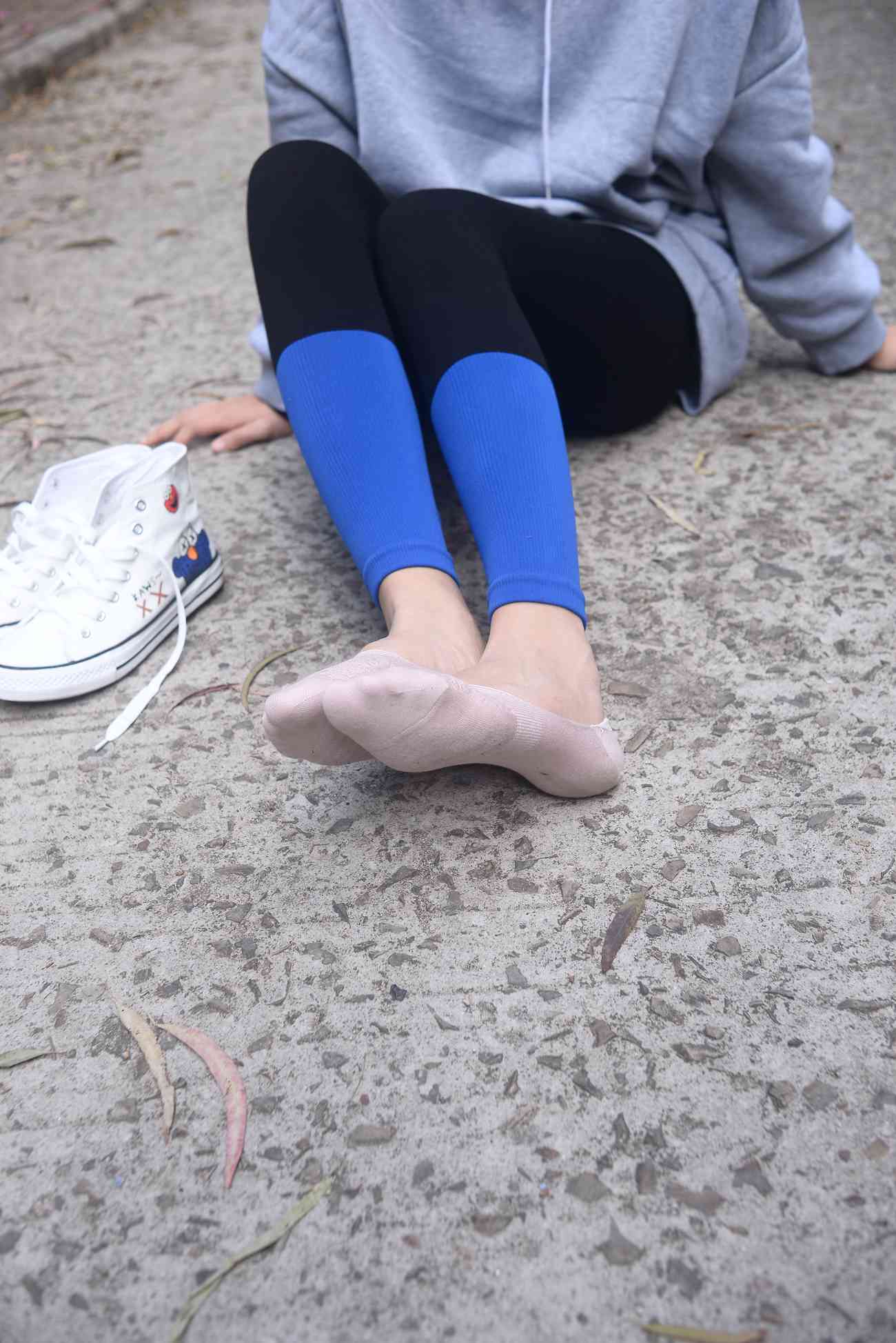 图片[110]-[只糖棉袜]NO.181 彤彤 满目青山，载月明归[176P] – 速更版-美库