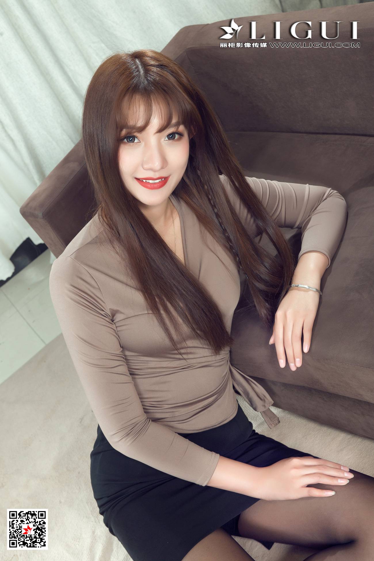 图片[25]-[Ligui丽柜] 2021.02.01 《职场新秀》嘤嘤 [56P] – 速更版-美库