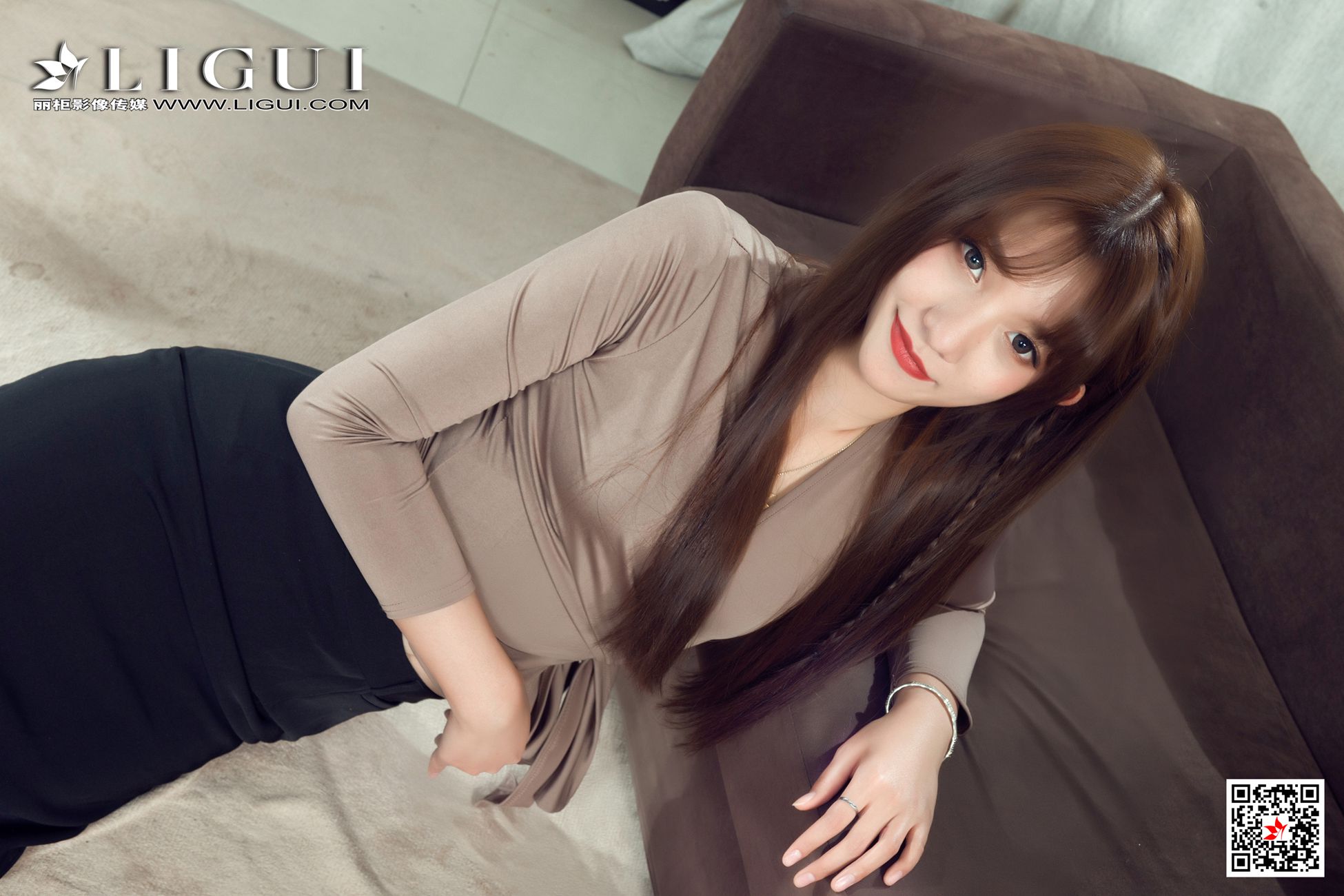 图片[42]-[Ligui丽柜] 2021.02.01 《职场新秀》嘤嘤 [56P] – 速更版-美库