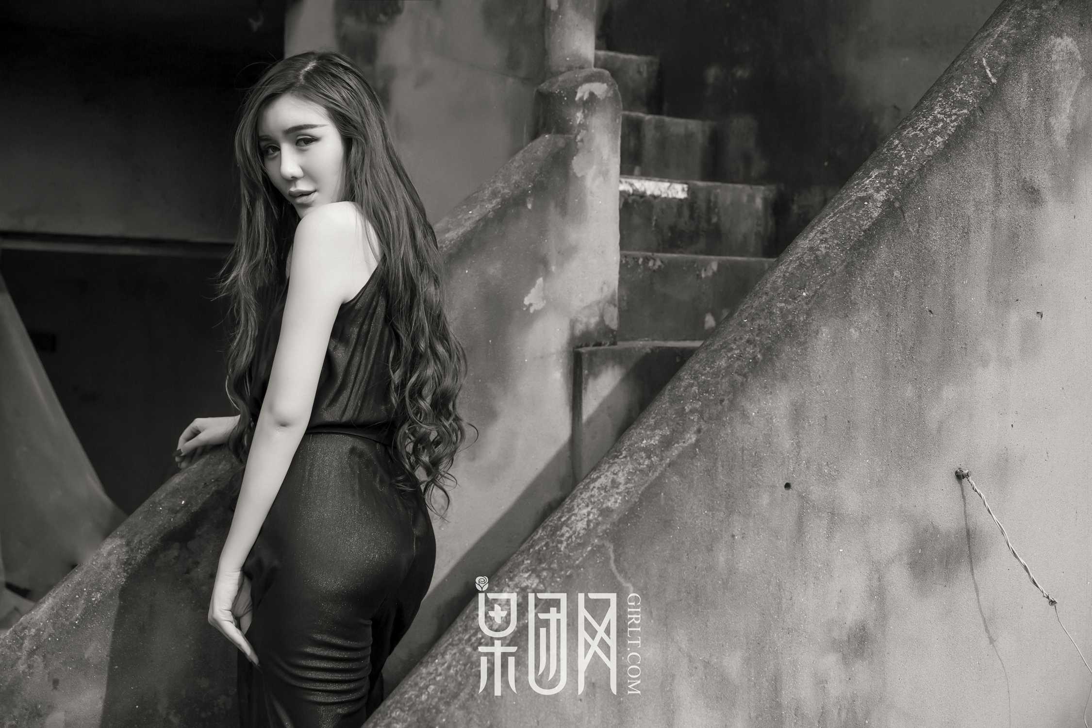 图片[29]-[Girlt果团网]2017.06.22 NO.019 周晓唯 兔女郎真空上阵眼神迷离惹人遐思 [37P] – 速更版-美库