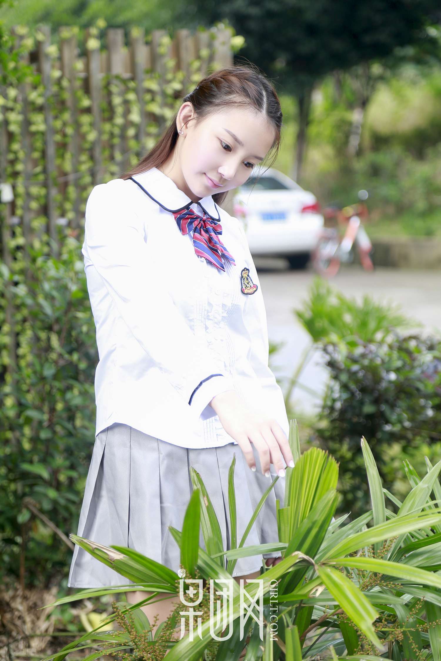 图片[42]-[Girlt果团网]2017.06.29 NO.025 学生妹白丝翘臀丰胸制服琪琪 [49P] – 速更版-美库