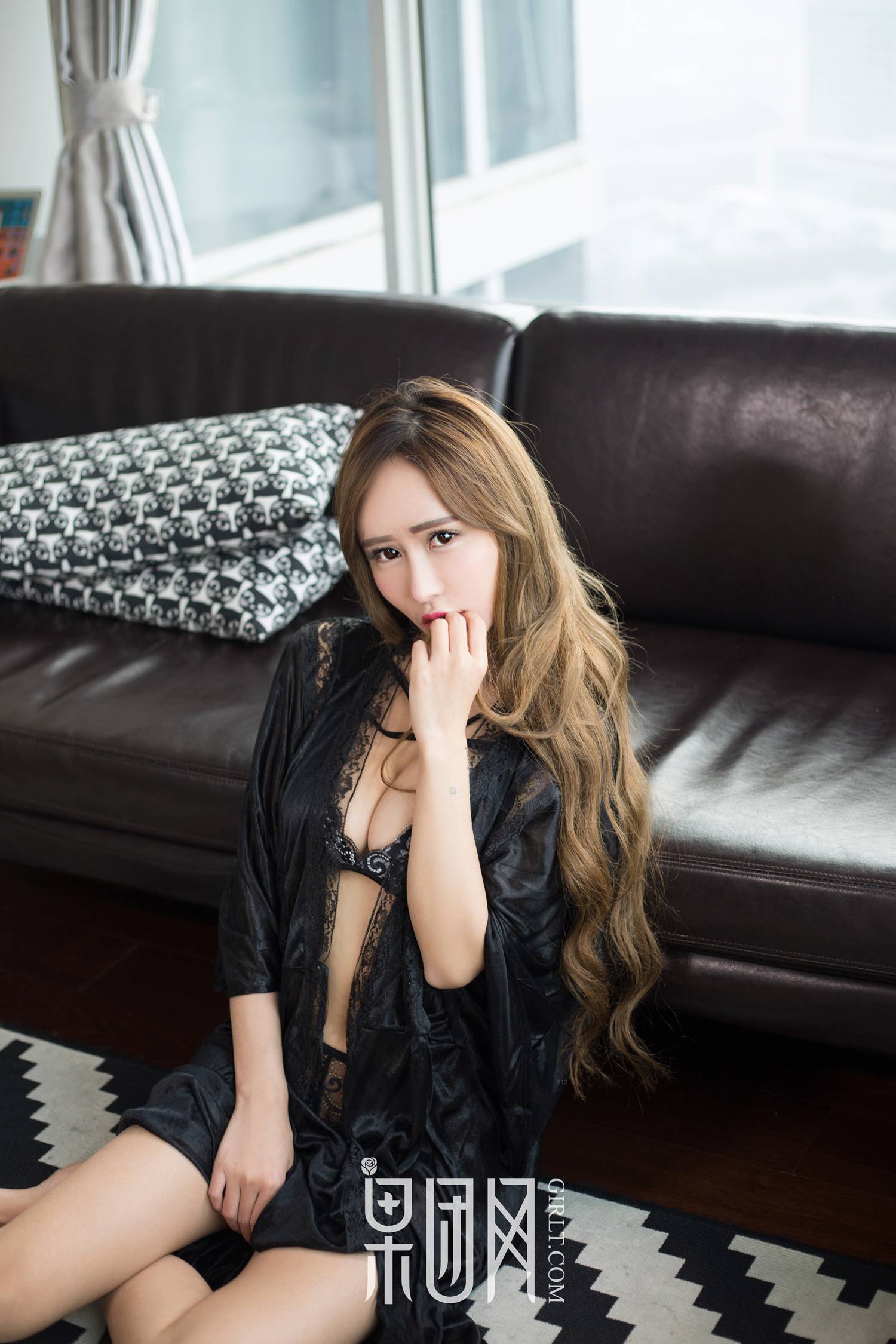 图片[35]-[Girlt果团网]2017.07.08 NO.027 何梦兮Stacy爆乳装玩转制服诱惑 [54P] – 速更版-美库