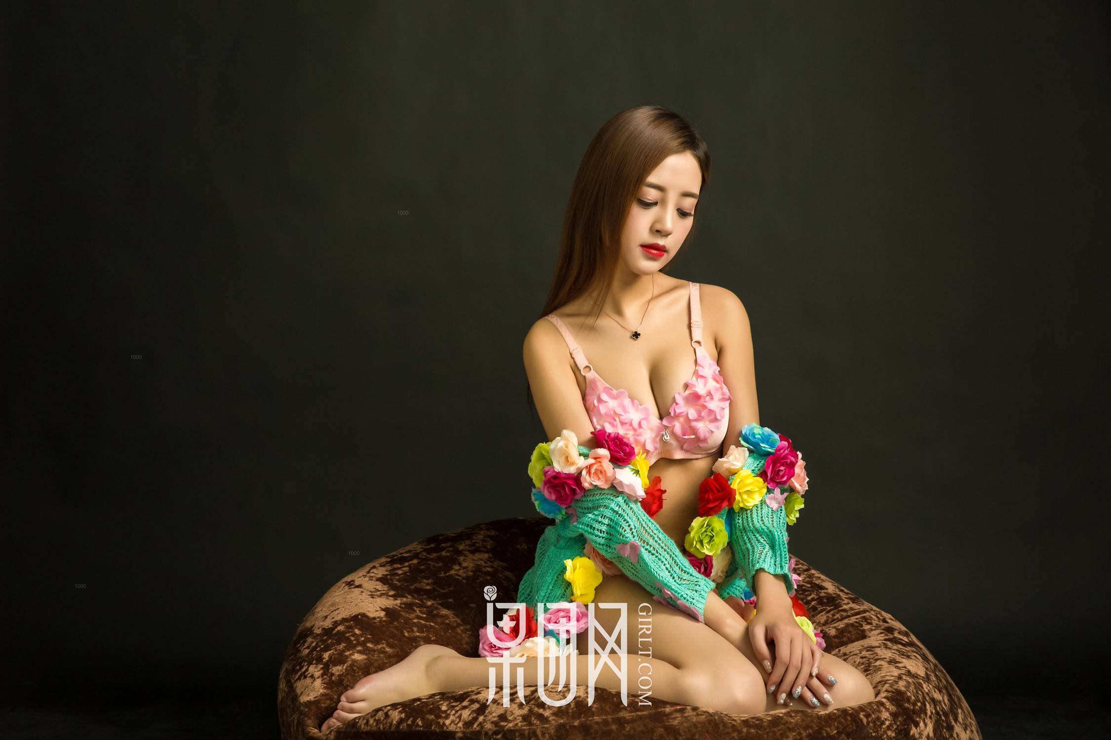 图片[22]-[Girlt果团网]2017.08.13 NO.051 温柔少女蜜球颤颤 [50P] – 速更版-美库