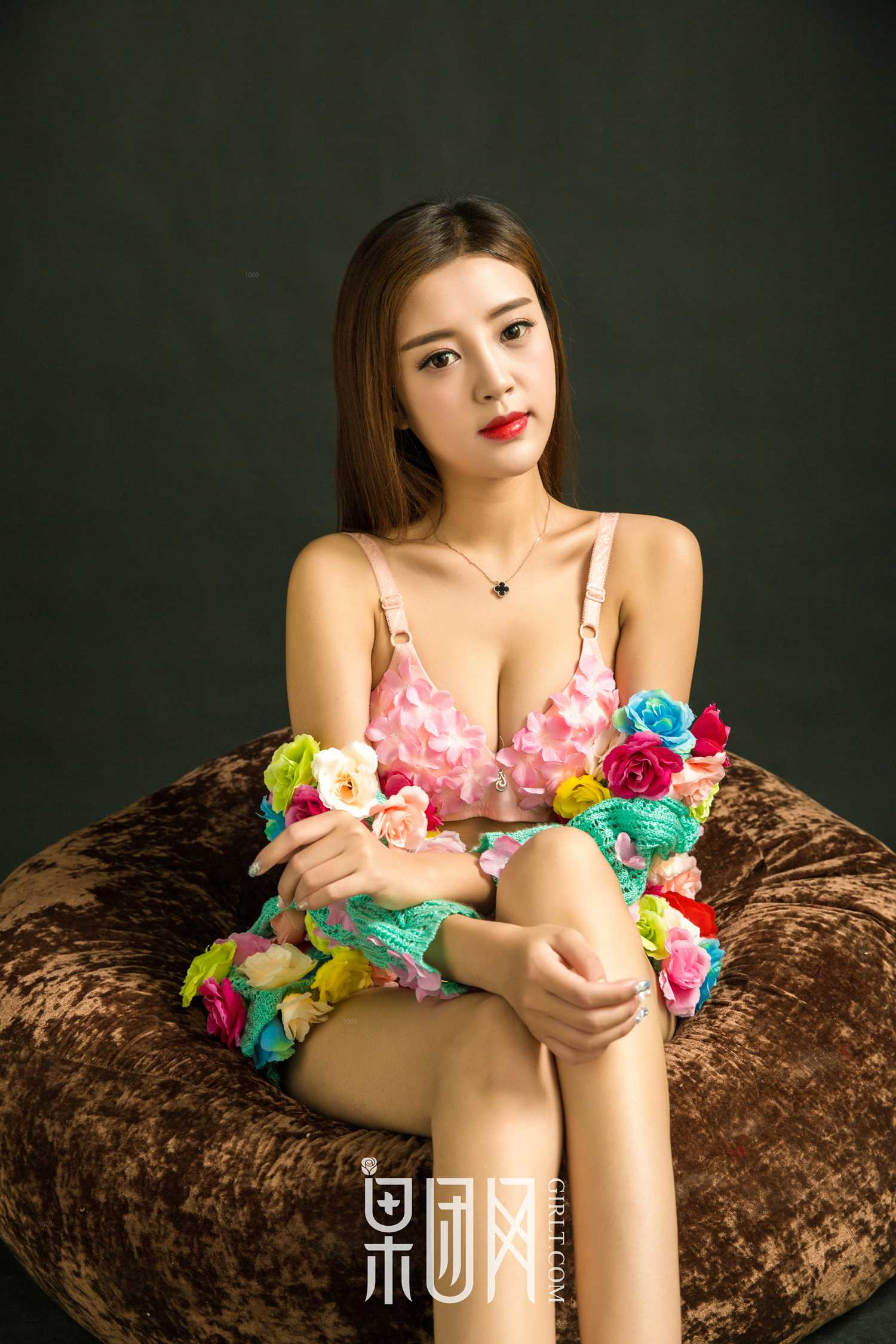 图片[25]-[Girlt果团网]2017.08.13 NO.051 温柔少女蜜球颤颤 [50P] – 速更版-美库