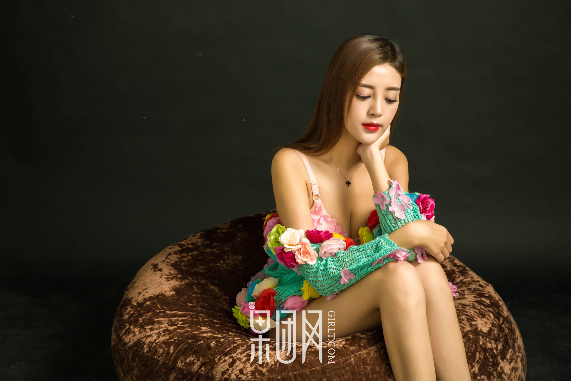 图片[31]-[Girlt果团网]2017.08.13 NO.051 温柔少女蜜球颤颤 [50P] – 速更版-美库