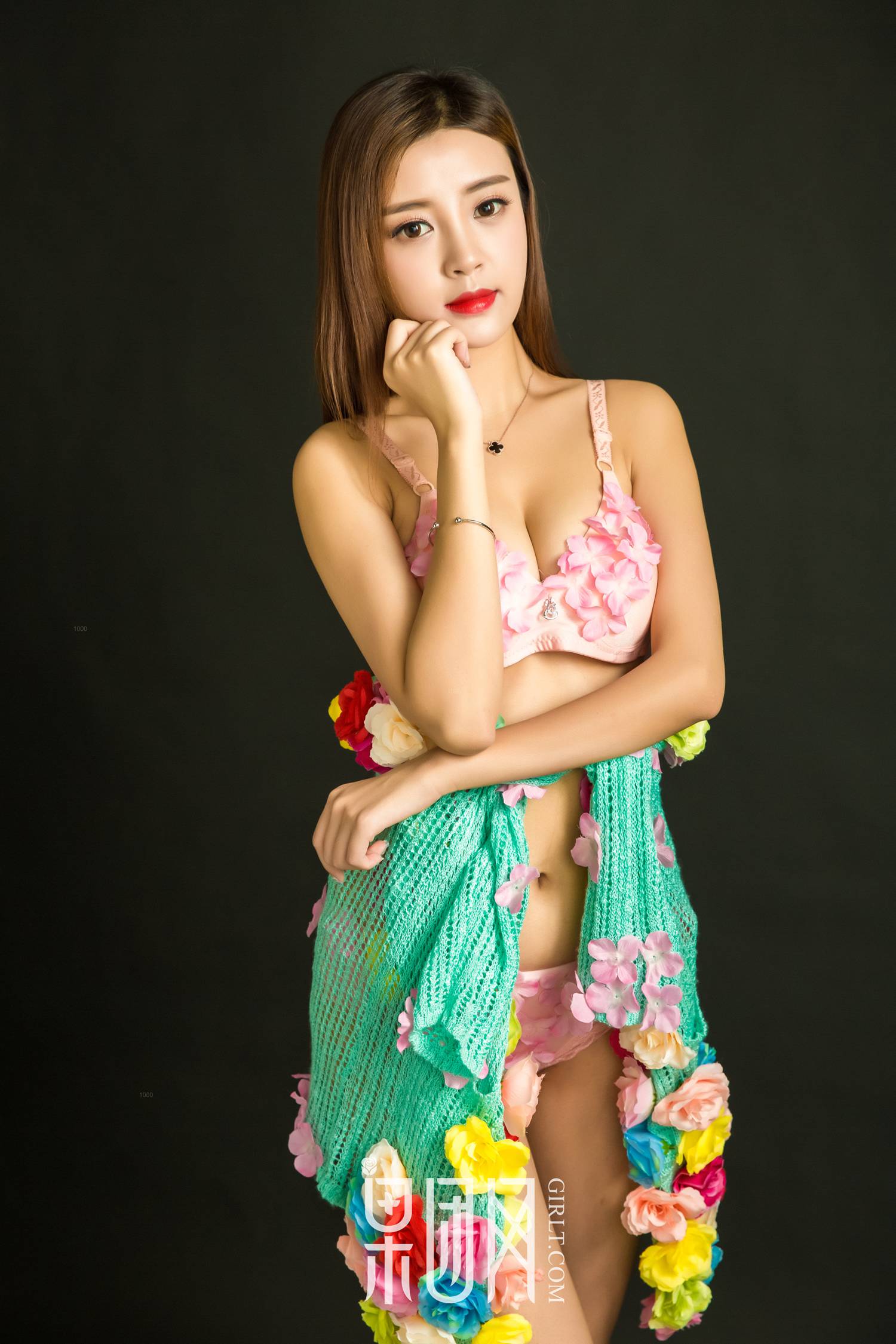 图片[47]-[Girlt果团网]2017.08.13 NO.051 温柔少女蜜球颤颤 [50P] – 速更版-美库