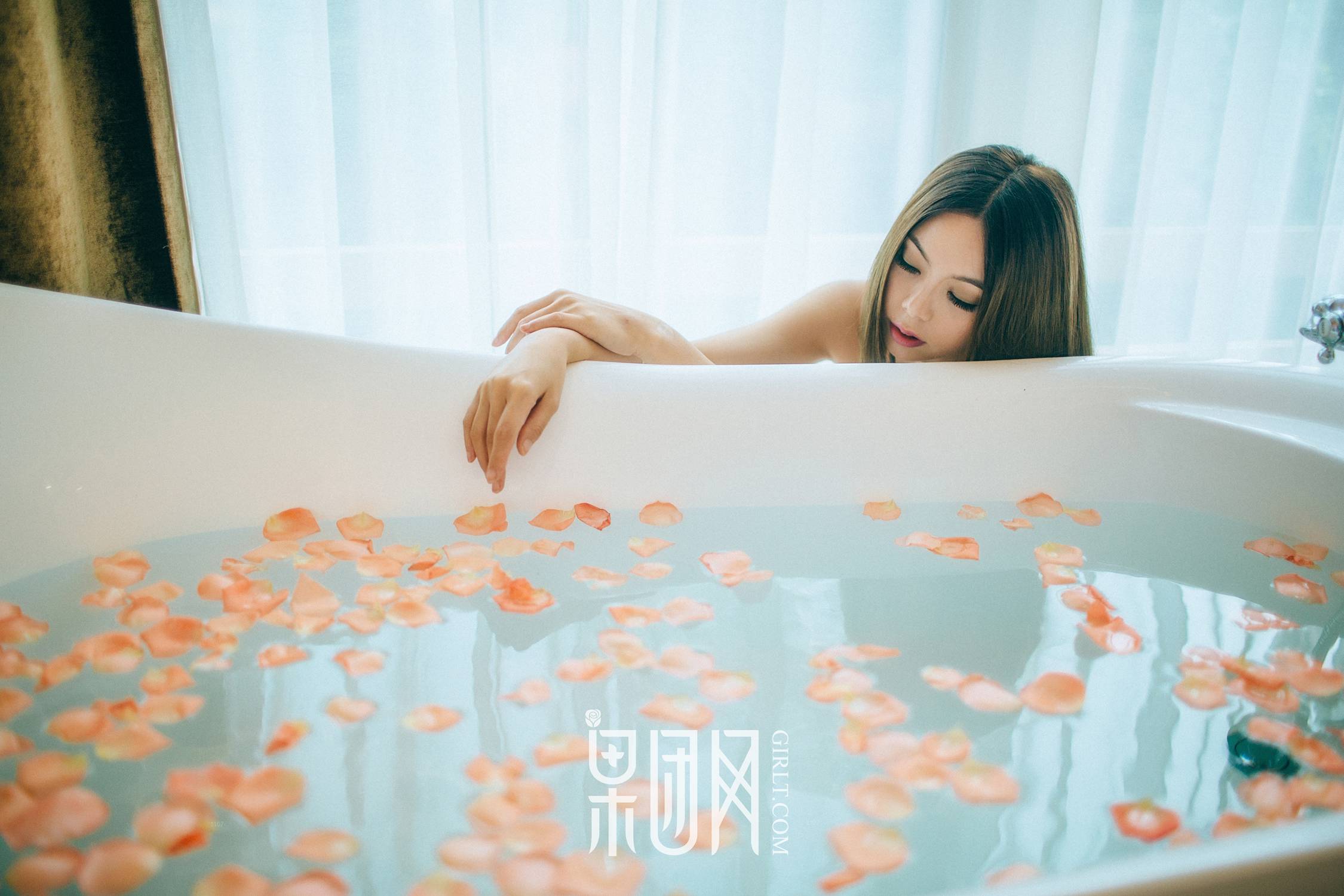 图片[11]-[Girlt果团网]2017.08.27 NO.058 清纯女酮体如玉雪白嫩肤 [61P] – 速更版-美库