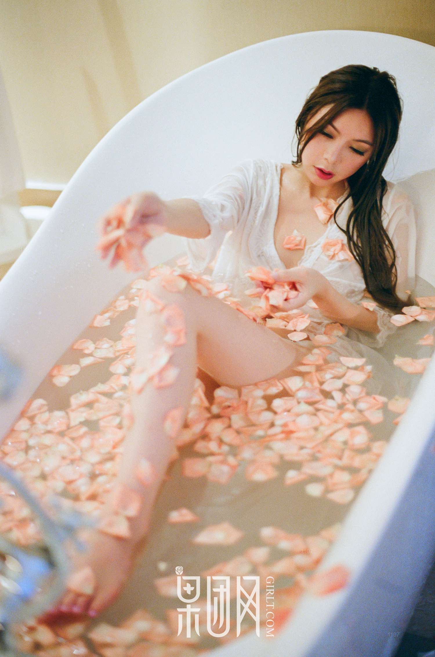 图片[30]-[Girlt果团网]2017.08.27 NO.058 清纯女酮体如玉雪白嫩肤 [61P] – 速更版-美库