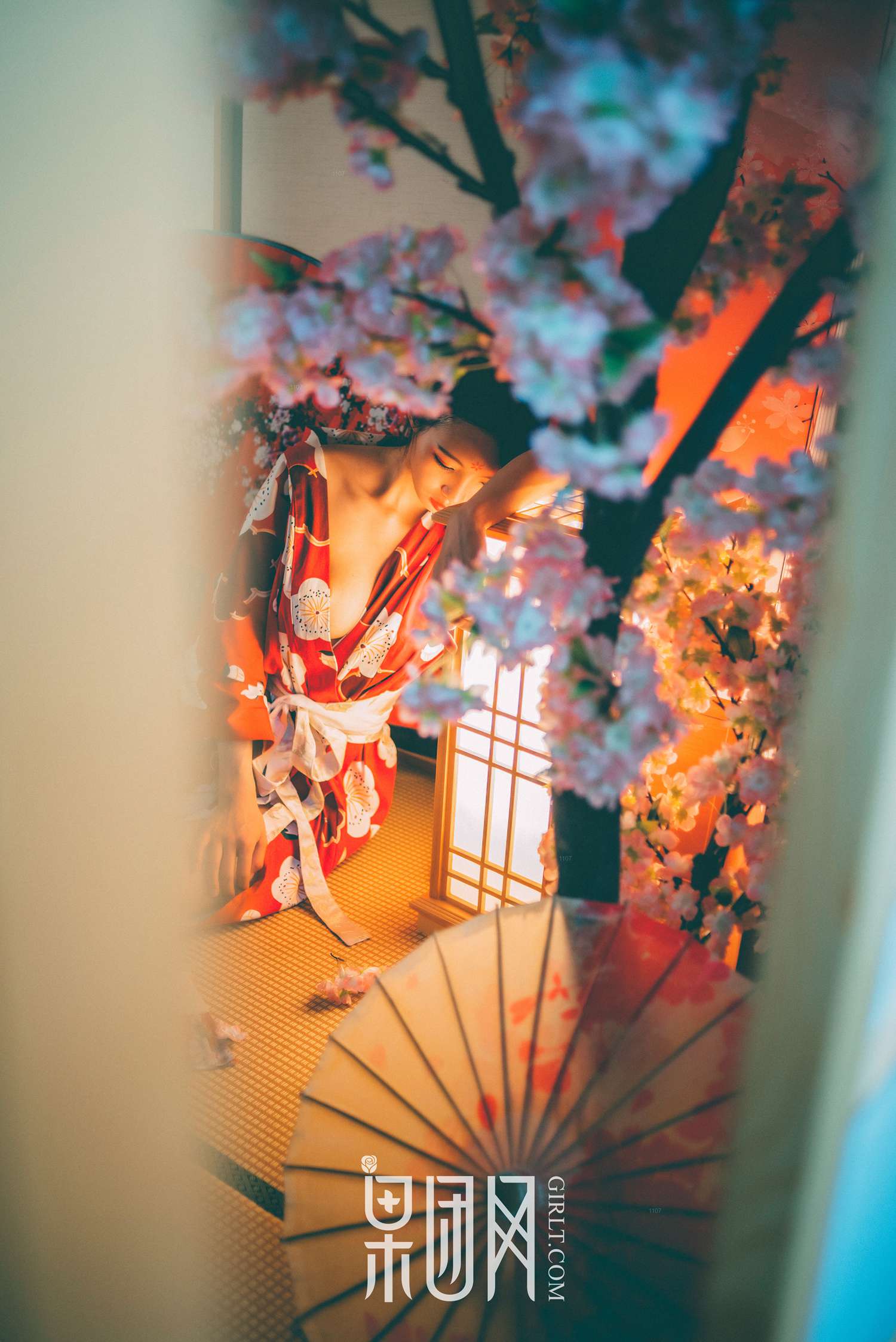 图片[13]-[Girlt果团网]2017.09.08 NO.065 霓虹深处歌舞妓媚眼如丝 [41P] – 速更版-美库