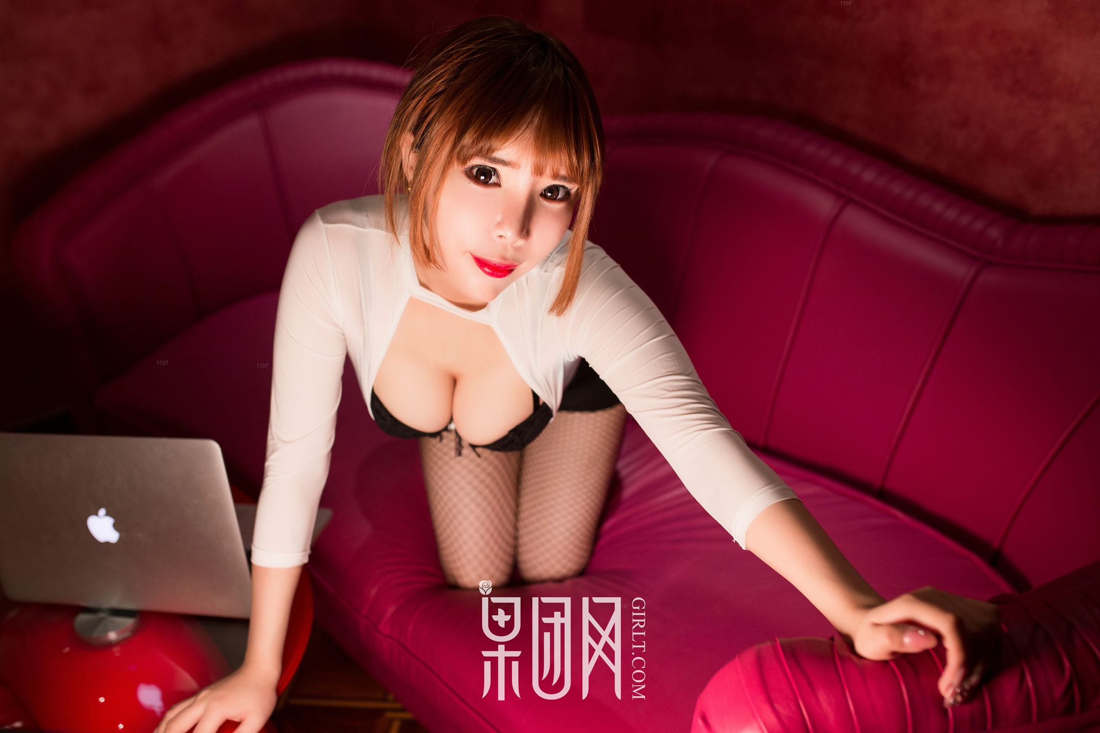 图片[32]-[Girlt果团网]2017.09.06 NO.064 波霸妖妖酱妖媚女秘书 [46P] – 速更版-美库