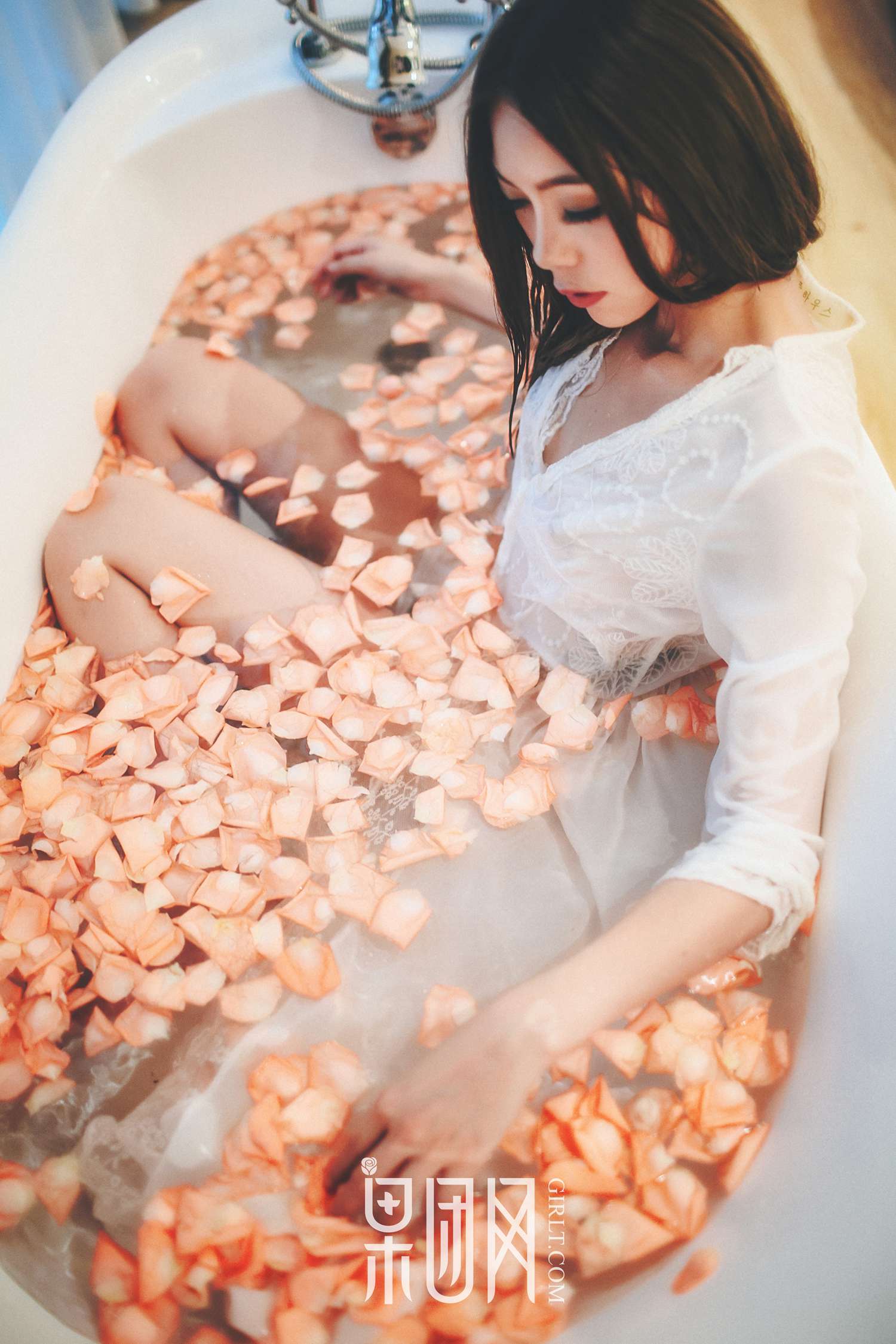 图片[17]-[Girlt果团网]2017.09.17 NO.069 居室少女Anne寂寞等候 [58P] – 速更版-美库