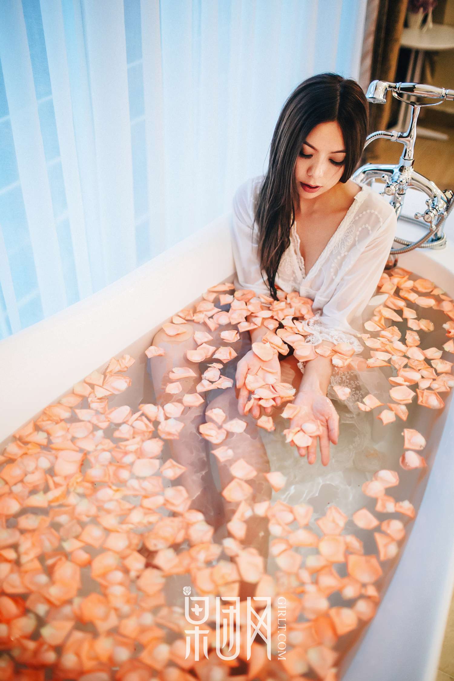 图片[24]-[Girlt果团网]2017.09.17 NO.069 居室少女Anne寂寞等候 [58P] – 速更版-美库