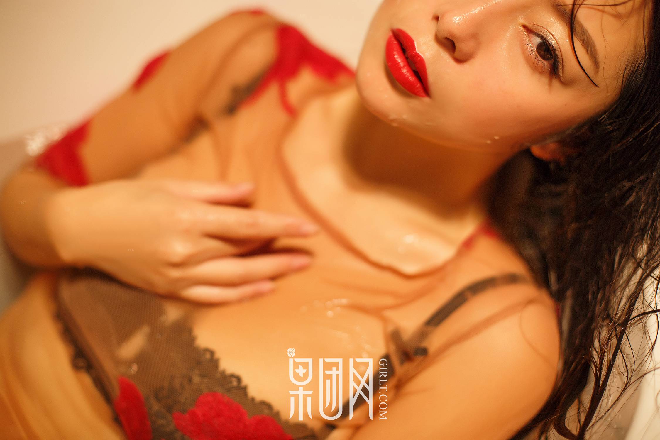 图片[22]-[Girlt果团网]2017.10.04 NO.074 红霓裳 [47P] – 速更版-美库