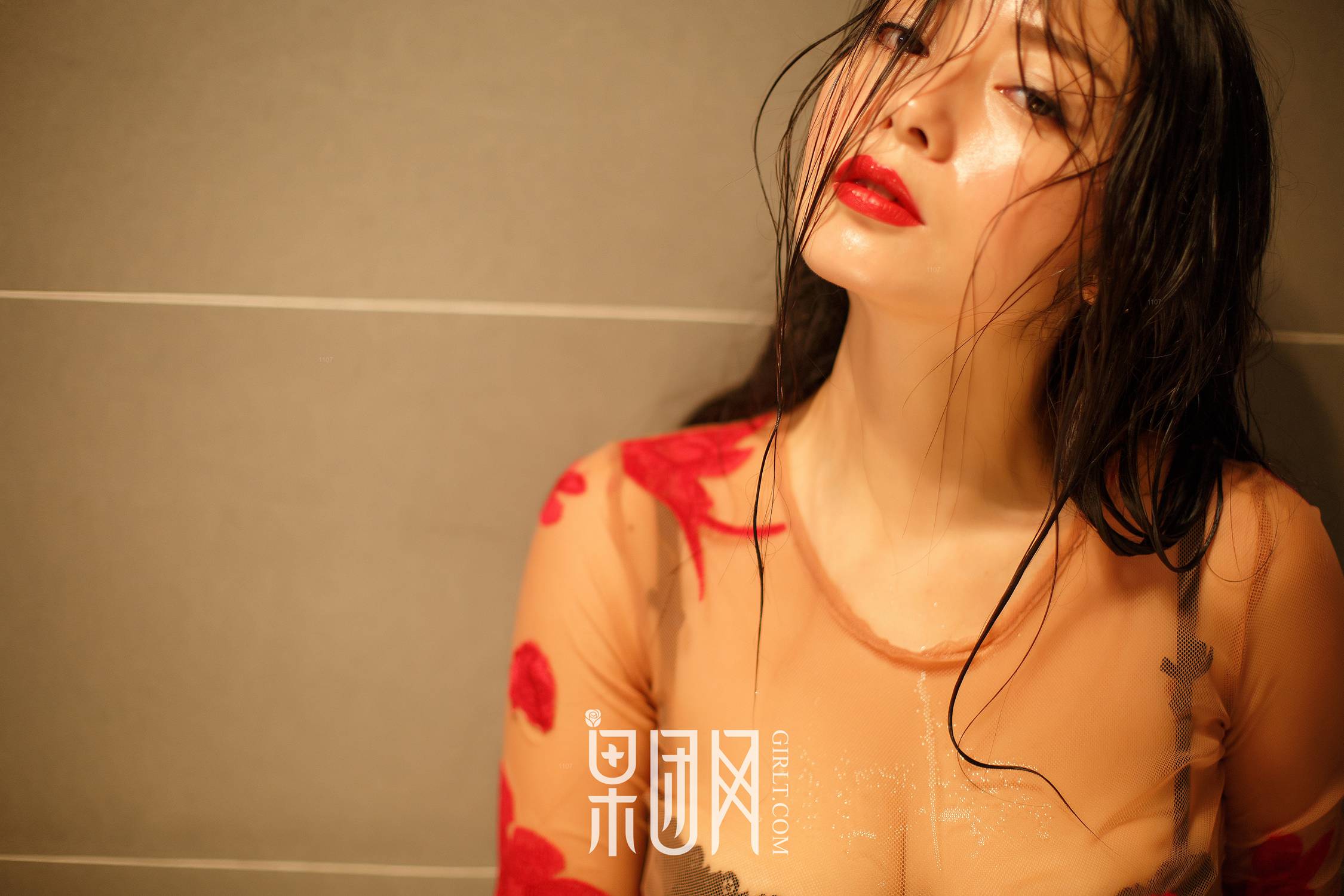 图片[25]-[Girlt果团网]2017.10.04 NO.074 红霓裳 [47P] – 速更版-美库