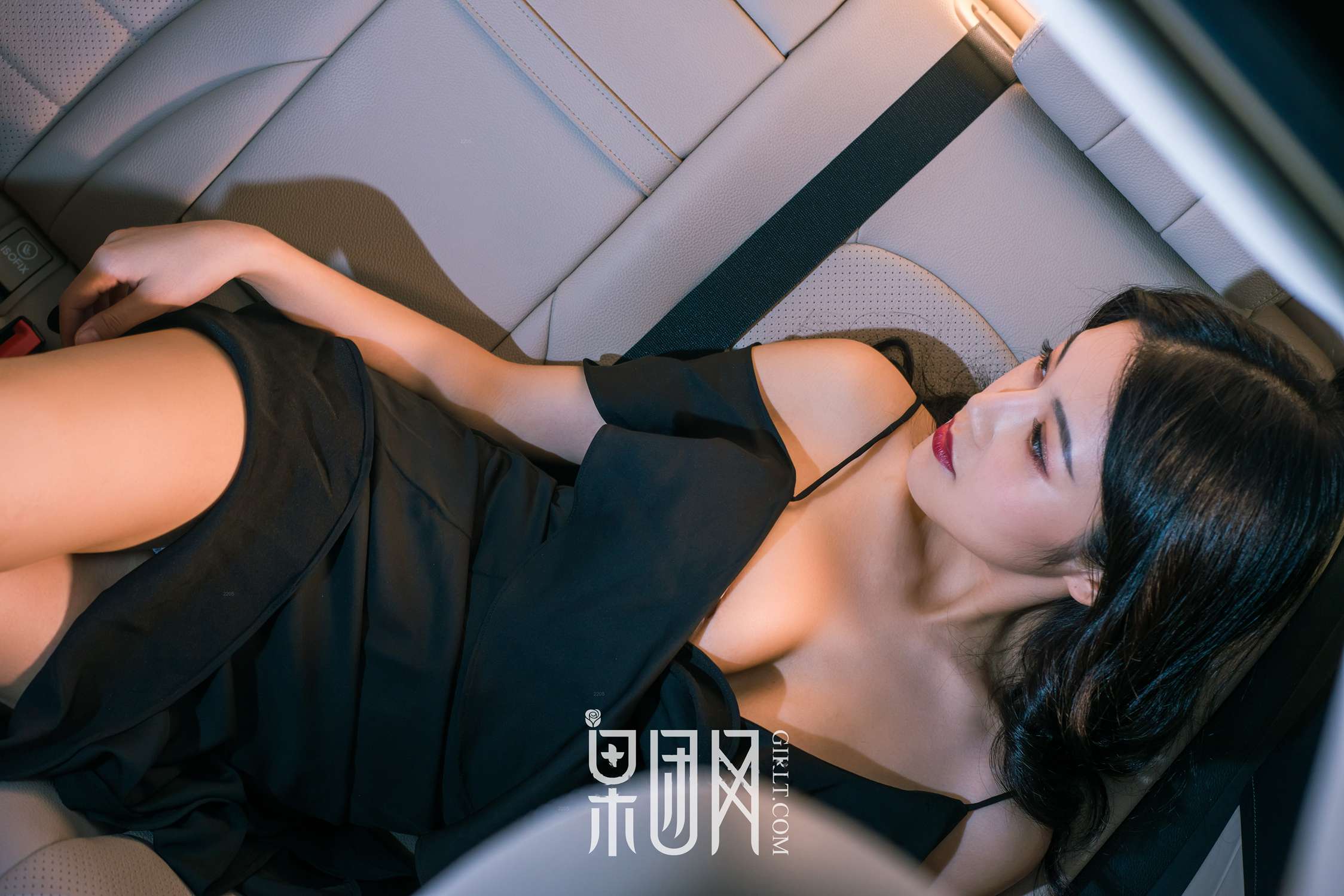 图片[25]-[Girlt果团网]2017.12.17 NO.107 微微 [64P] – 速更版-美库