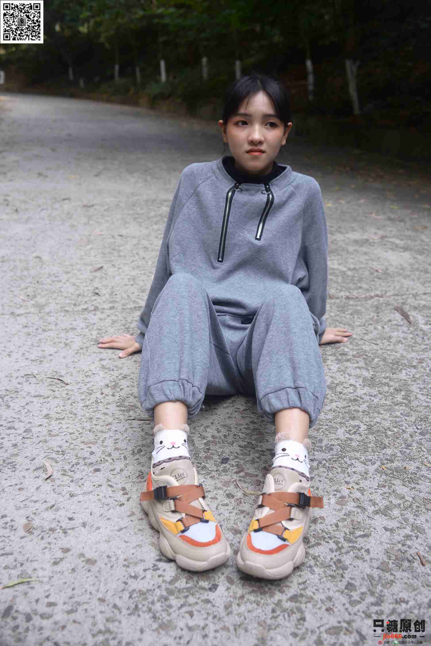 图片[28]-[只糖棉袜]NO.203 点点 爱自己是终生浪漫的开始[192P] – 速更版-美库