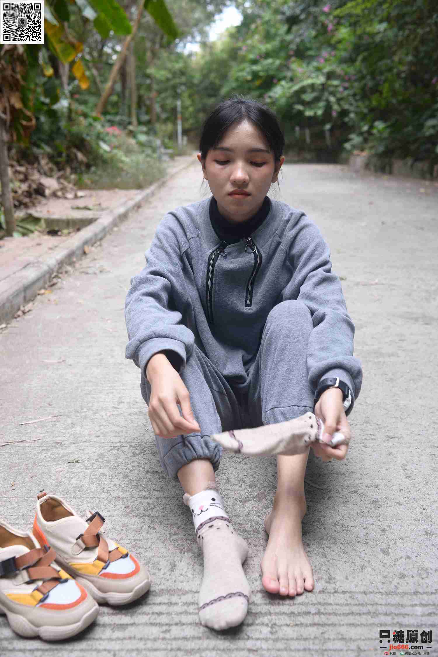 图片[119]-[只糖棉袜]NO.203 点点 爱自己是终生浪漫的开始[192P] – 速更版-美库