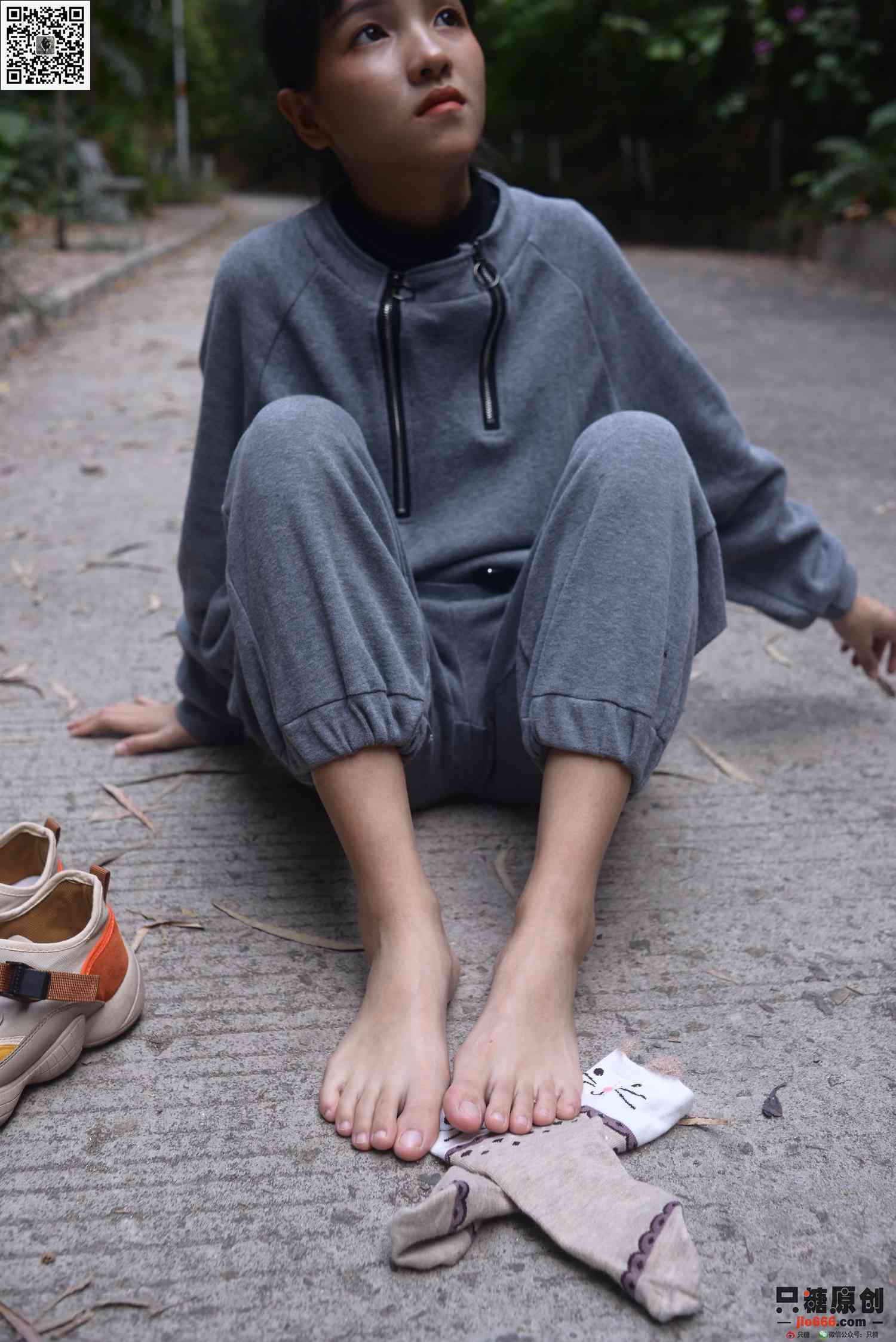 图片[144]-[只糖棉袜]NO.203 点点 爱自己是终生浪漫的开始[192P] – 速更版-美库