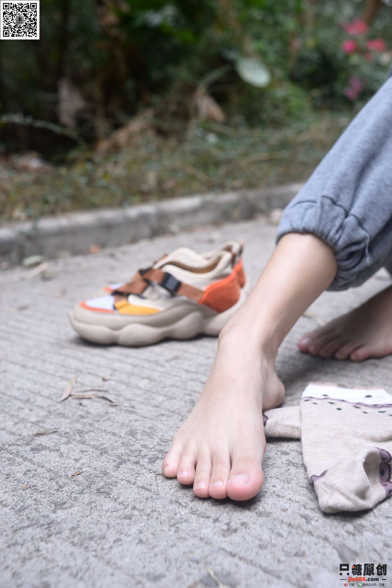 图片[176]-[只糖棉袜]NO.203 点点 爱自己是终生浪漫的开始[192P] – 速更版-美库