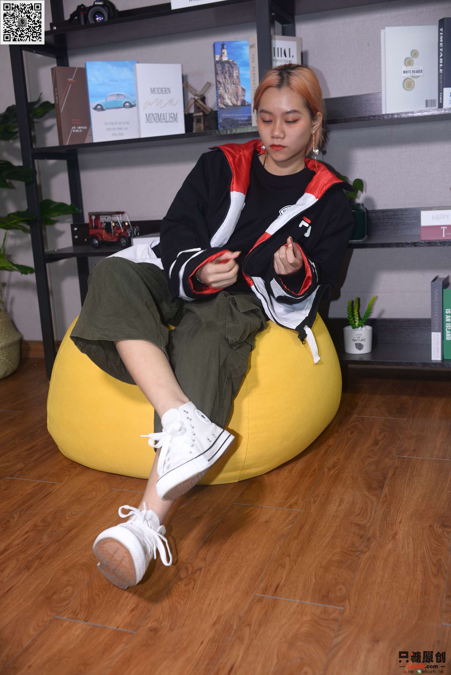 图片[38]-[只糖棉袜]NO.210 彤彤 诗也简单，心也简单[219P] – 速更版-美库