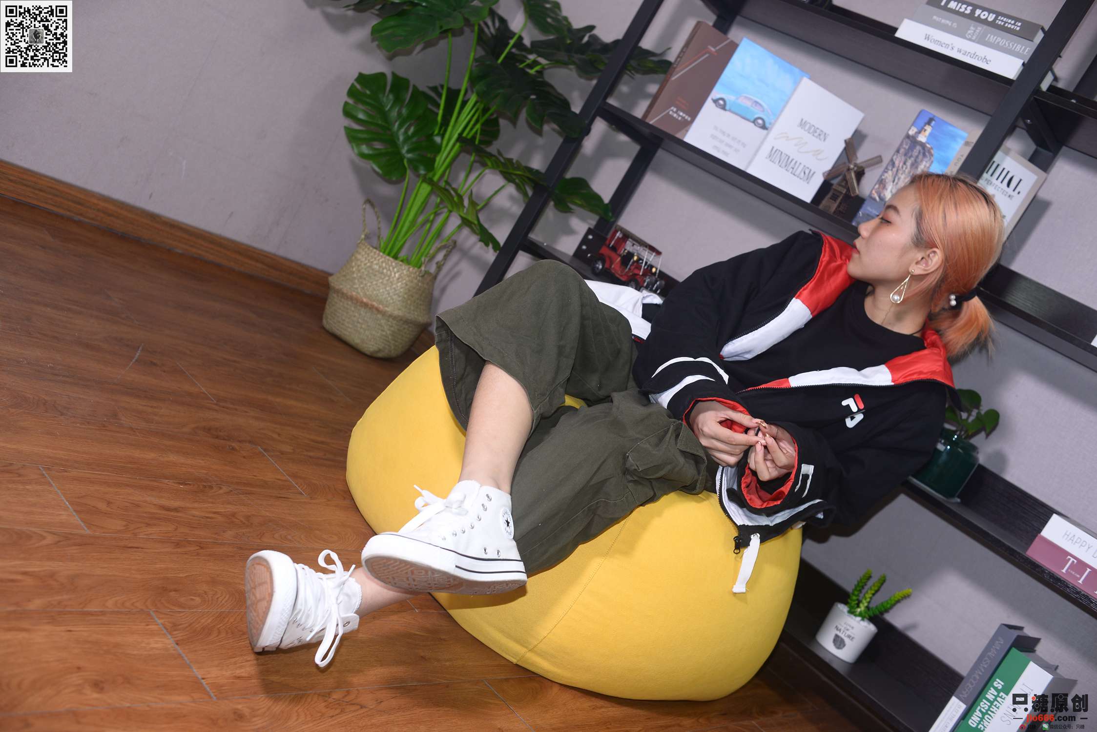 图片[39]-[只糖棉袜]NO.210 彤彤 诗也简单，心也简单[219P] – 速更版-美库