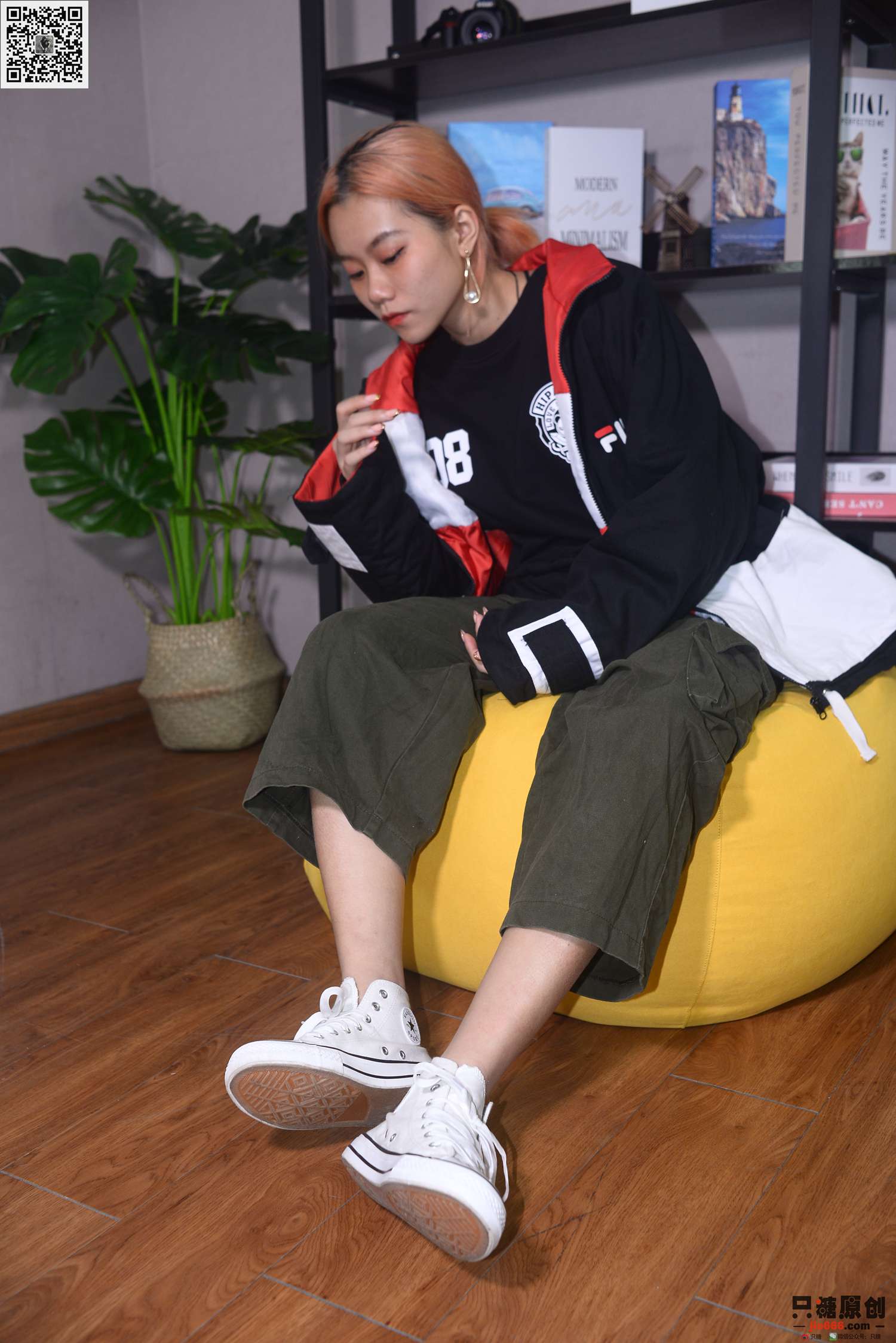 图片[45]-[只糖棉袜]NO.210 彤彤 诗也简单，心也简单[219P] – 速更版-美库