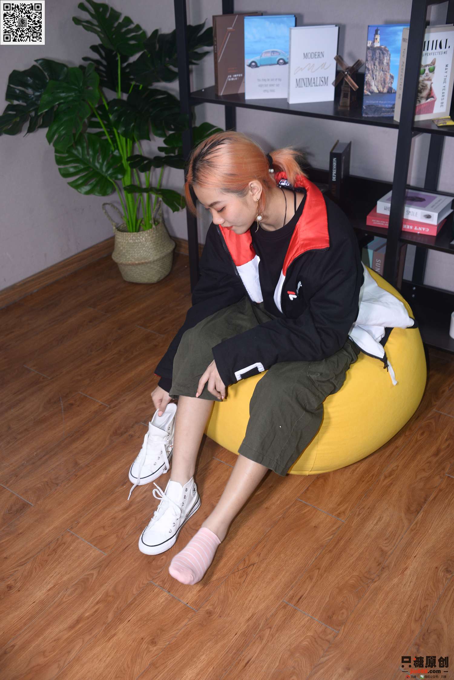 图片[50]-[只糖棉袜]NO.210 彤彤 诗也简单，心也简单[219P] – 速更版-美库