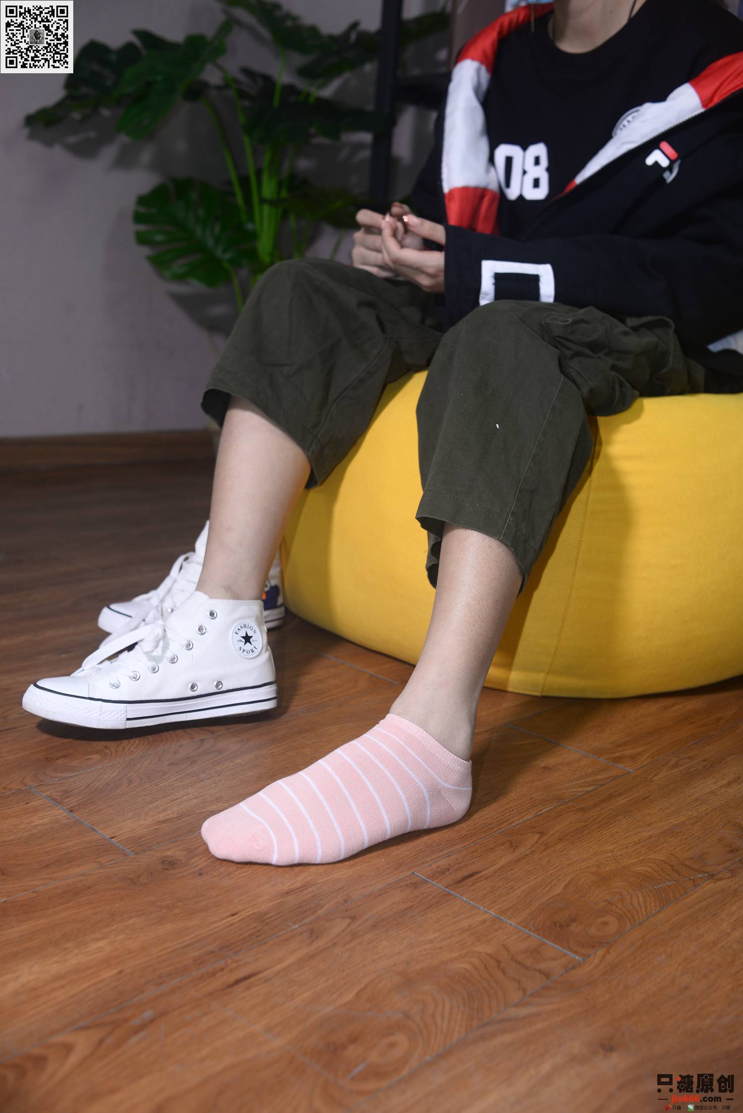 图片[54]-[只糖棉袜]NO.210 彤彤 诗也简单，心也简单[219P] – 速更版-美库