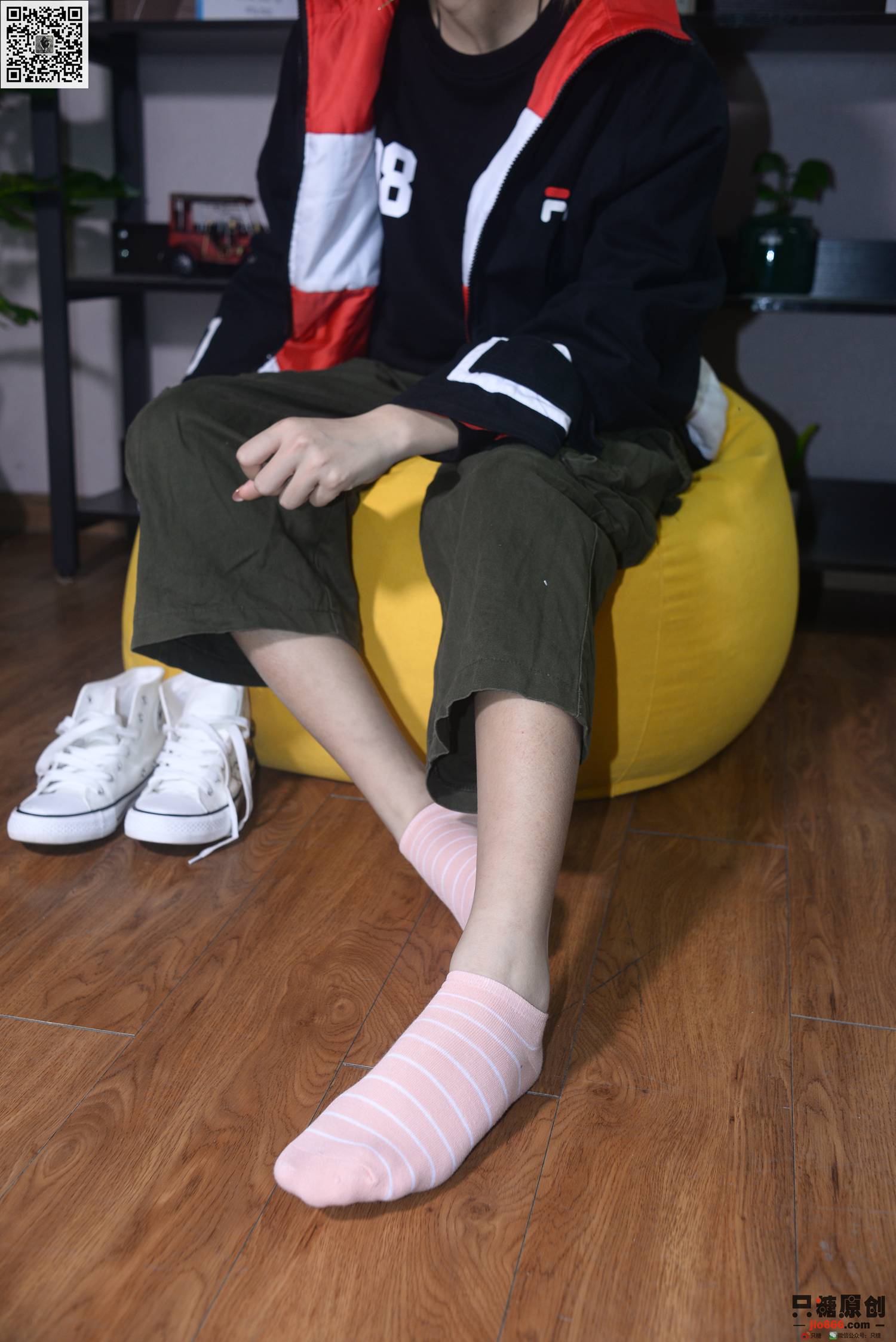 图片[68]-[只糖棉袜]NO.210 彤彤 诗也简单，心也简单[219P] – 速更版-美库