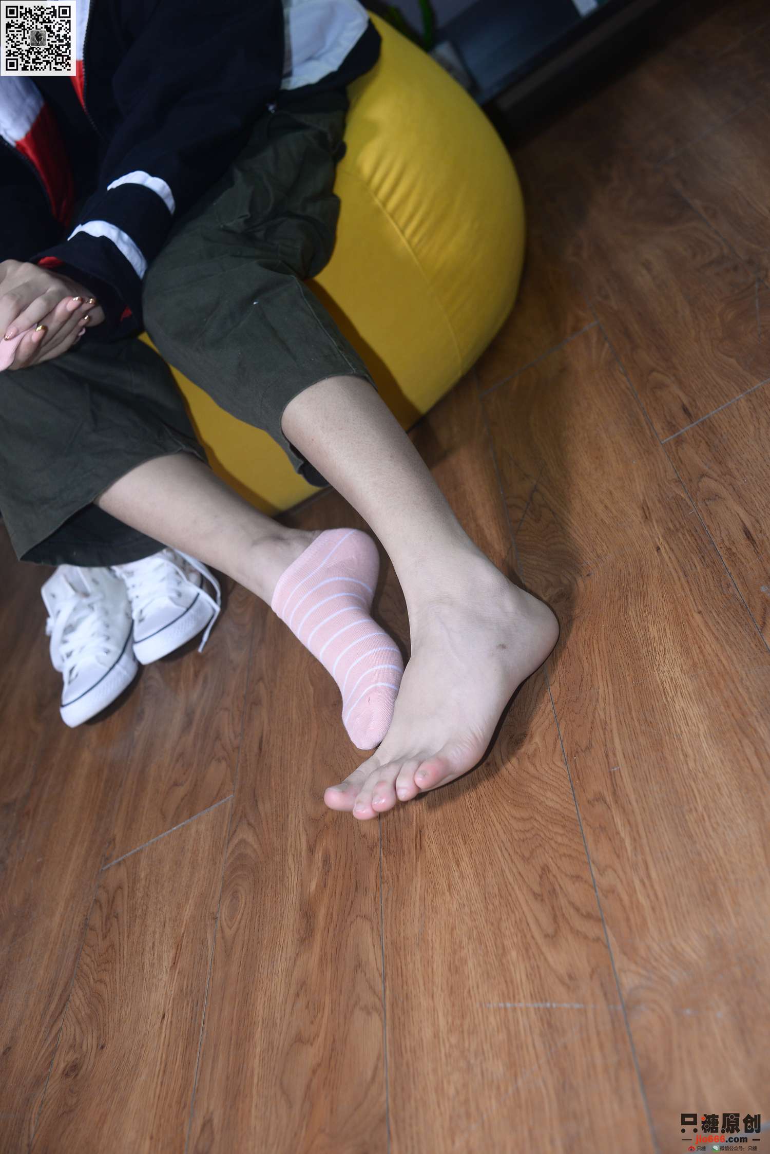 图片[101]-[只糖棉袜]NO.210 彤彤 诗也简单，心也简单[219P] – 速更版-美库