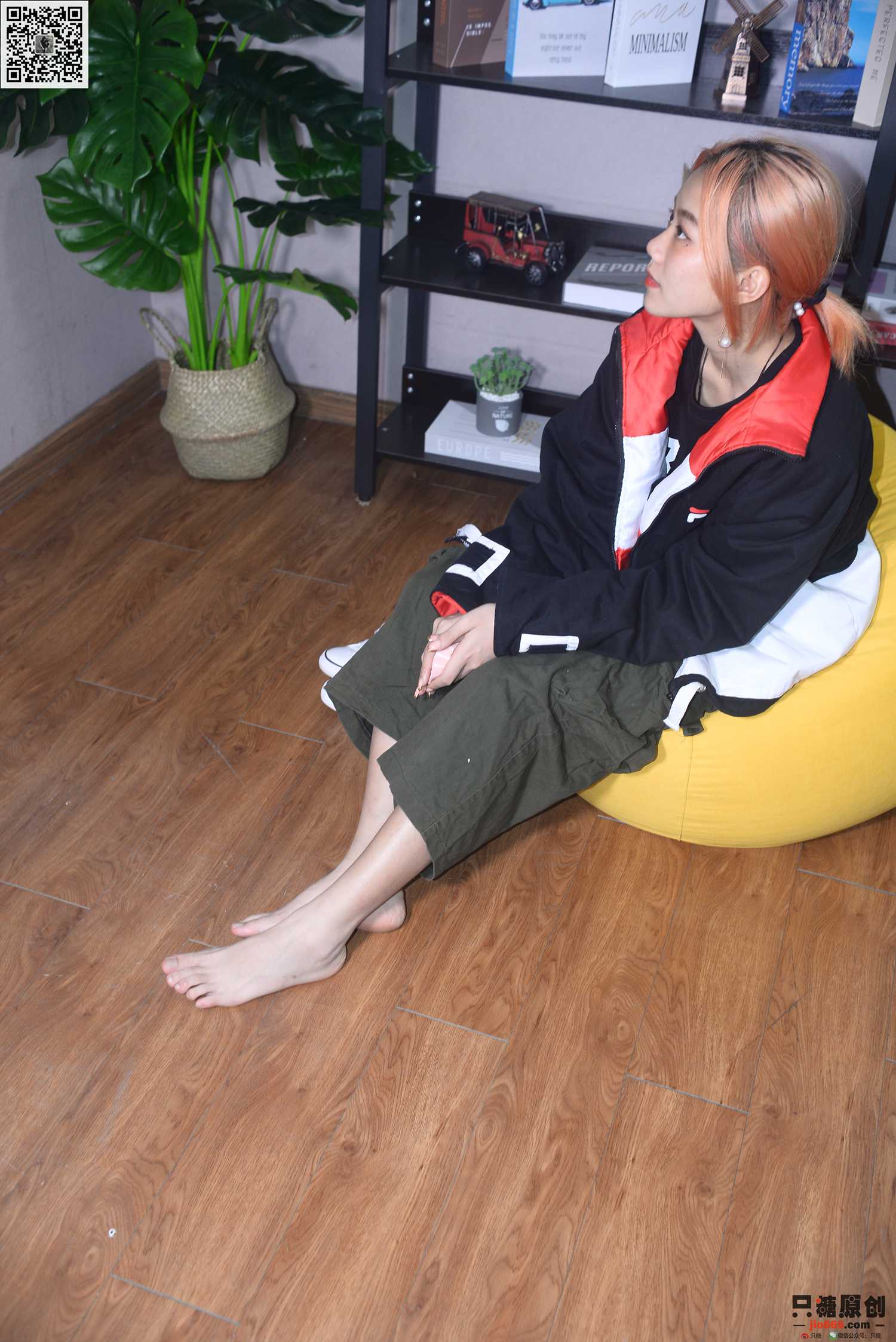 图片[117]-[只糖棉袜]NO.210 彤彤 诗也简单，心也简单[219P] – 速更版-美库