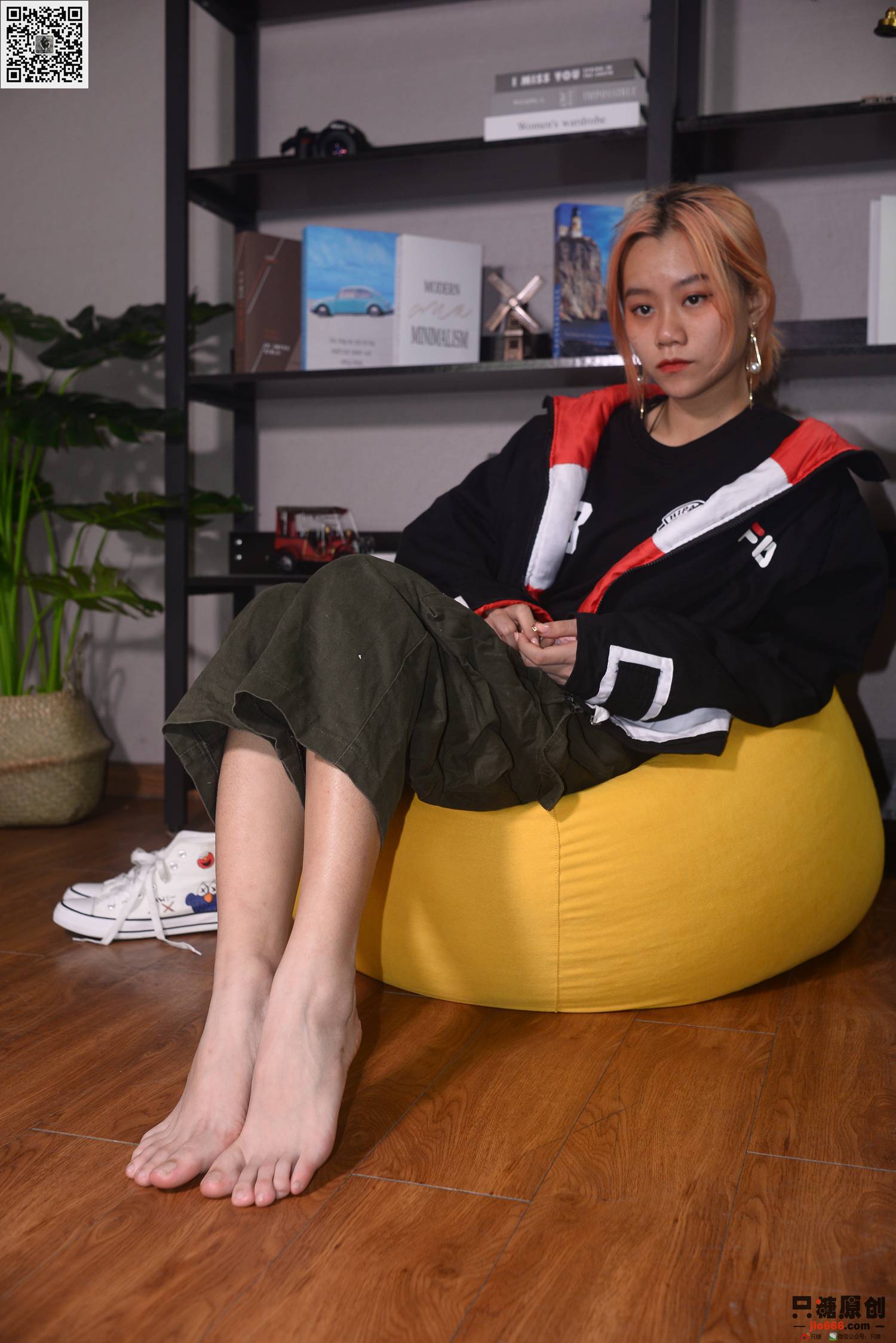 图片[152]-[只糖棉袜]NO.210 彤彤 诗也简单，心也简单[219P] – 速更版-美库