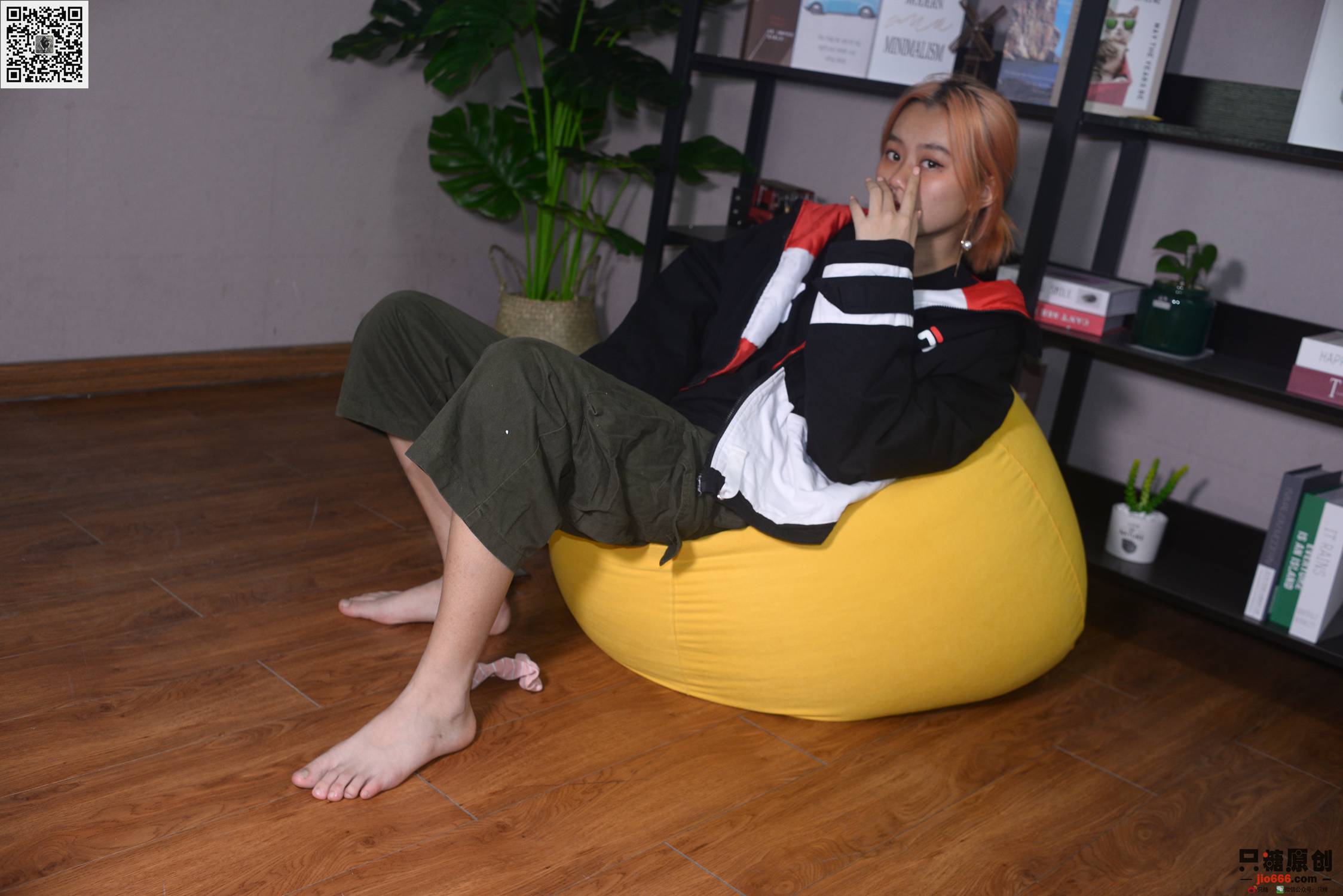 图片[165]-[只糖棉袜]NO.210 彤彤 诗也简单，心也简单[219P] – 速更版-美库