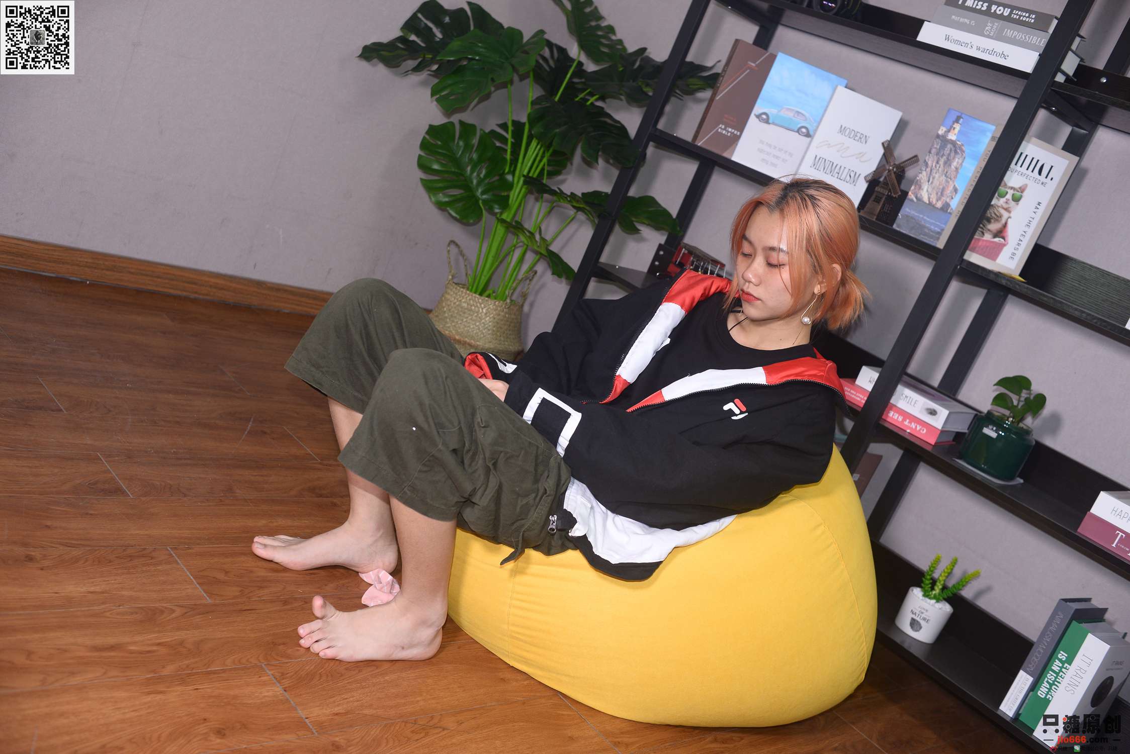 图片[167]-[只糖棉袜]NO.210 彤彤 诗也简单，心也简单[219P] – 速更版-美库