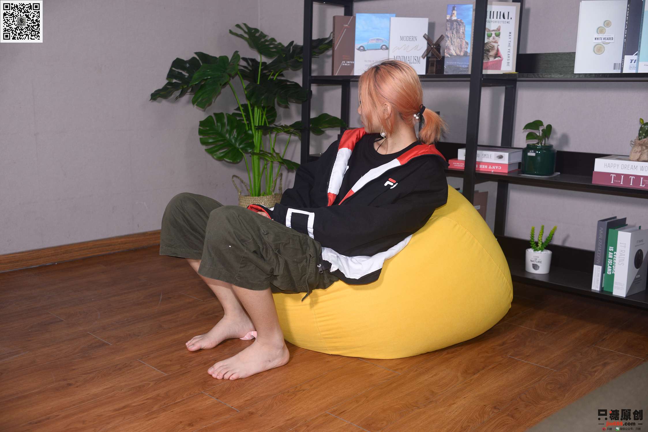 图片[168]-[只糖棉袜]NO.210 彤彤 诗也简单，心也简单[219P] – 速更版-美库