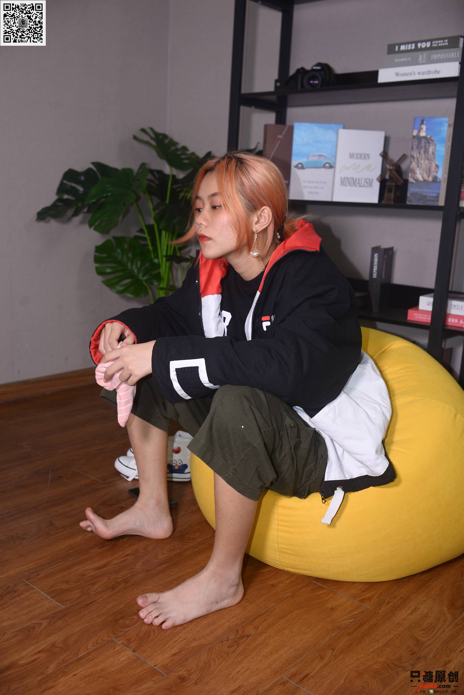 图片[169]-[只糖棉袜]NO.210 彤彤 诗也简单，心也简单[219P] – 速更版-美库