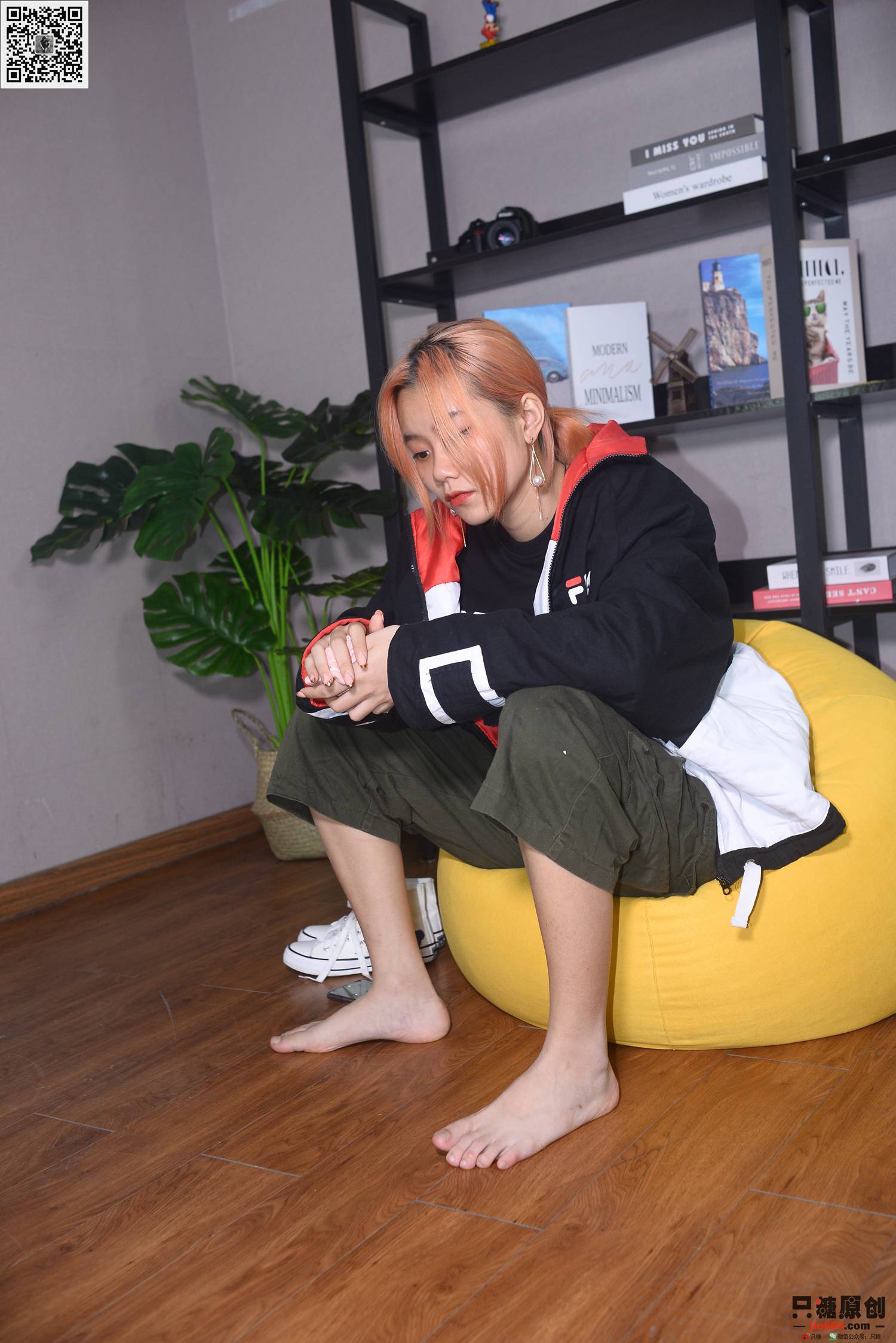 图片[170]-[只糖棉袜]NO.210 彤彤 诗也简单，心也简单[219P] – 速更版-美库