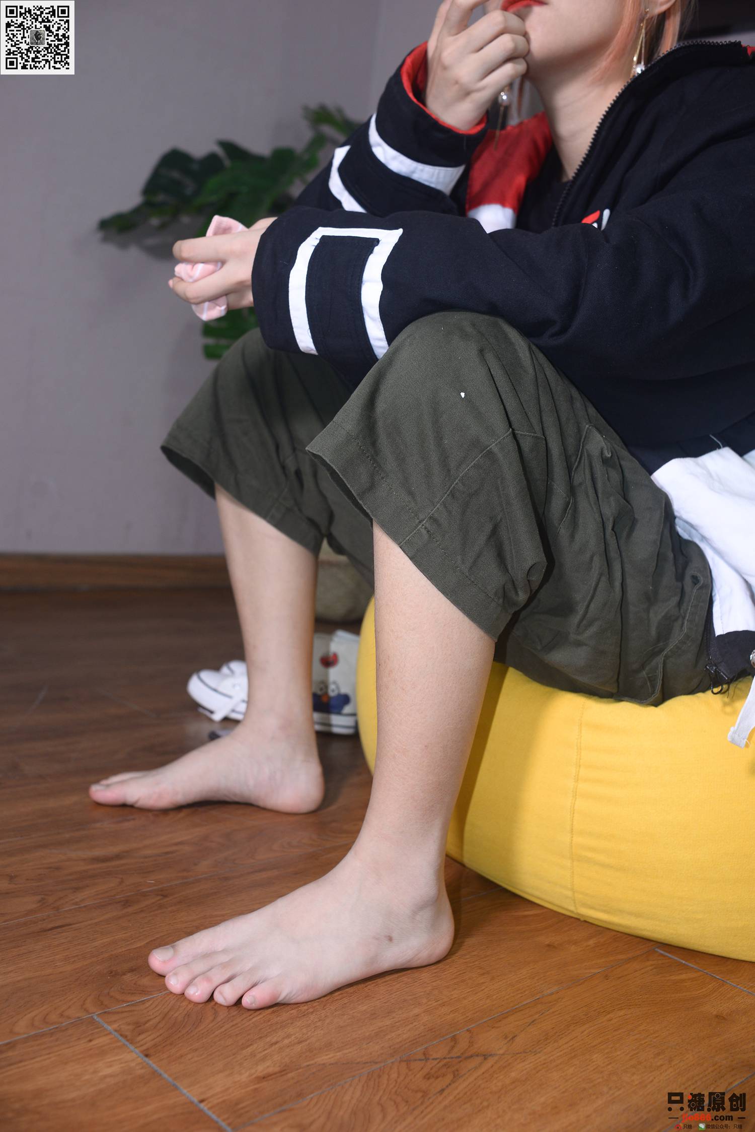 图片[174]-[只糖棉袜]NO.210 彤彤 诗也简单，心也简单[219P] – 速更版-美库