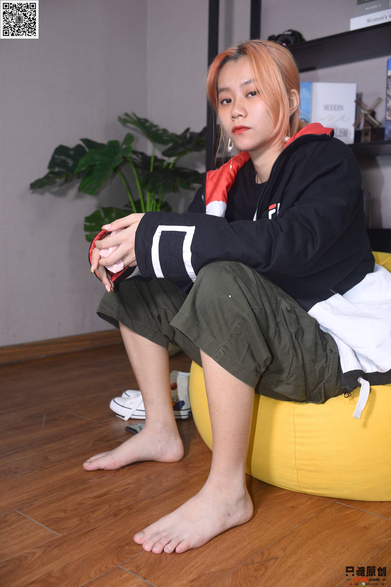 图片[176]-[只糖棉袜]NO.210 彤彤 诗也简单，心也简单[219P] – 速更版-美库