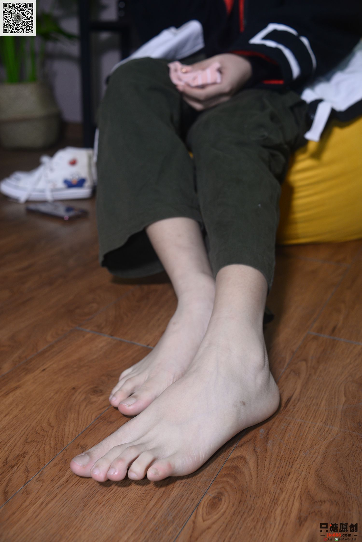 图片[187]-[只糖棉袜]NO.210 彤彤 诗也简单，心也简单[219P] – 速更版-美库