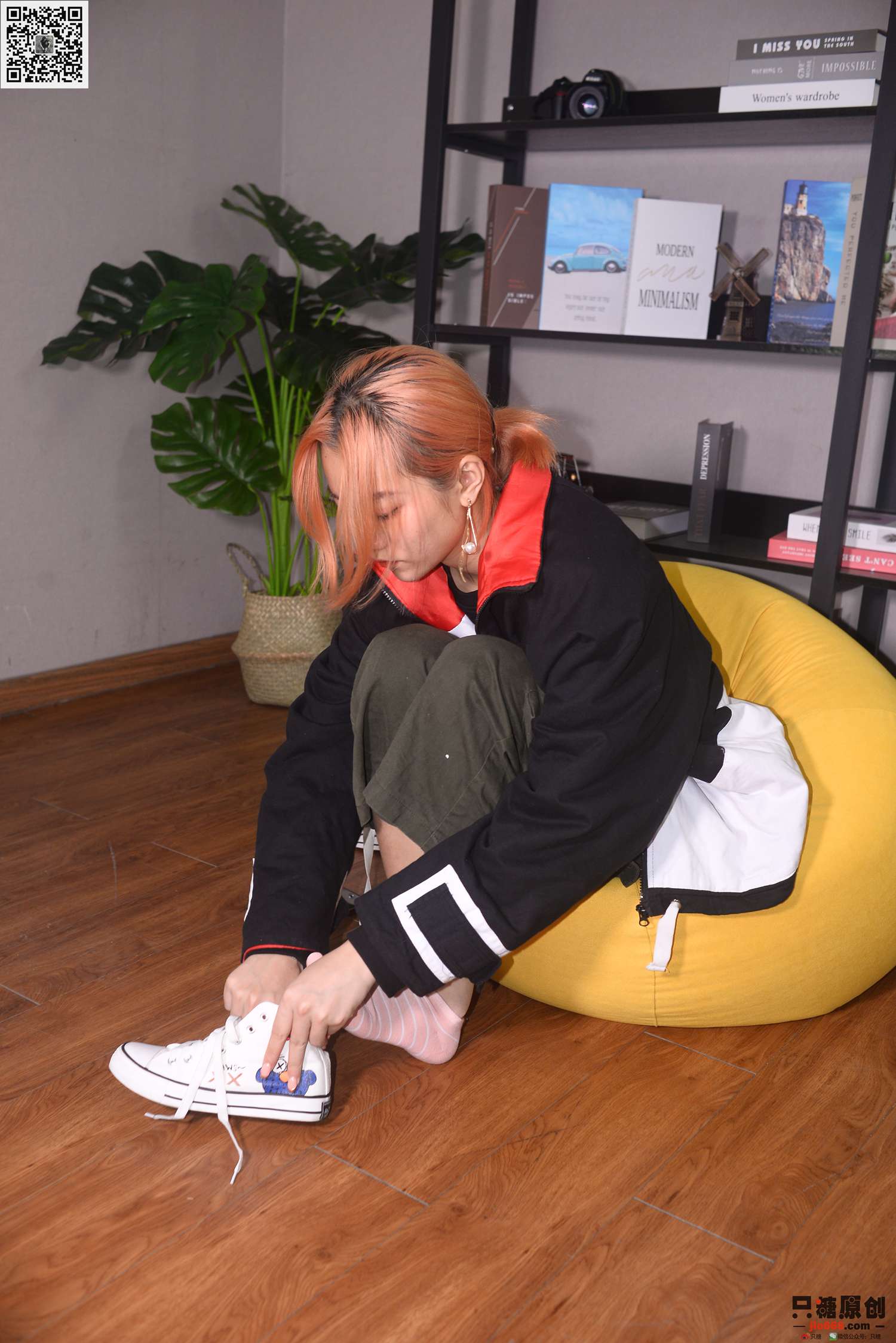 图片[205]-[只糖棉袜]NO.210 彤彤 诗也简单，心也简单[219P] – 速更版-美库