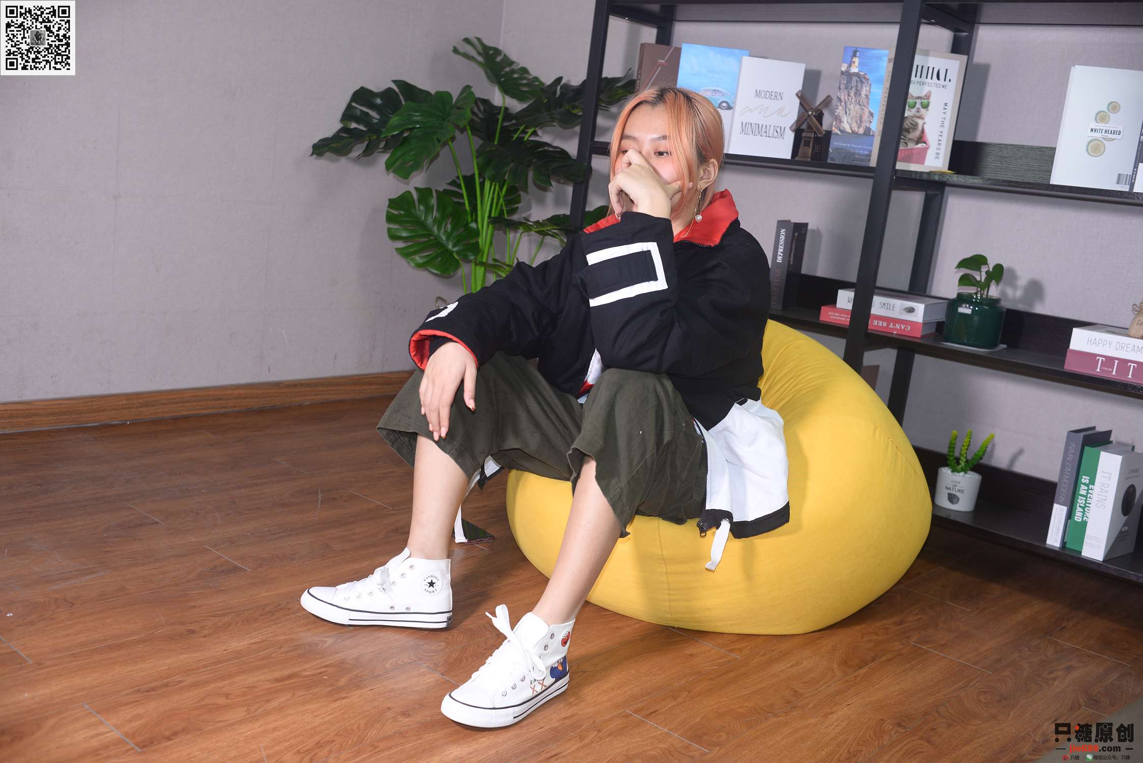 图片[209]-[只糖棉袜]NO.210 彤彤 诗也简单，心也简单[219P] – 速更版-美库