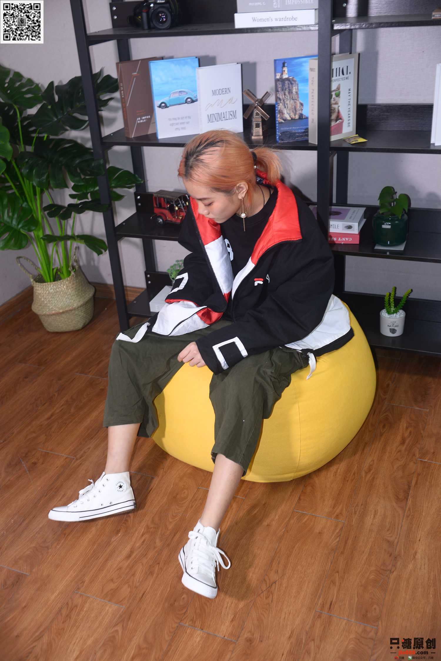 图片[211]-[只糖棉袜]NO.210 彤彤 诗也简单，心也简单[219P] – 速更版-美库