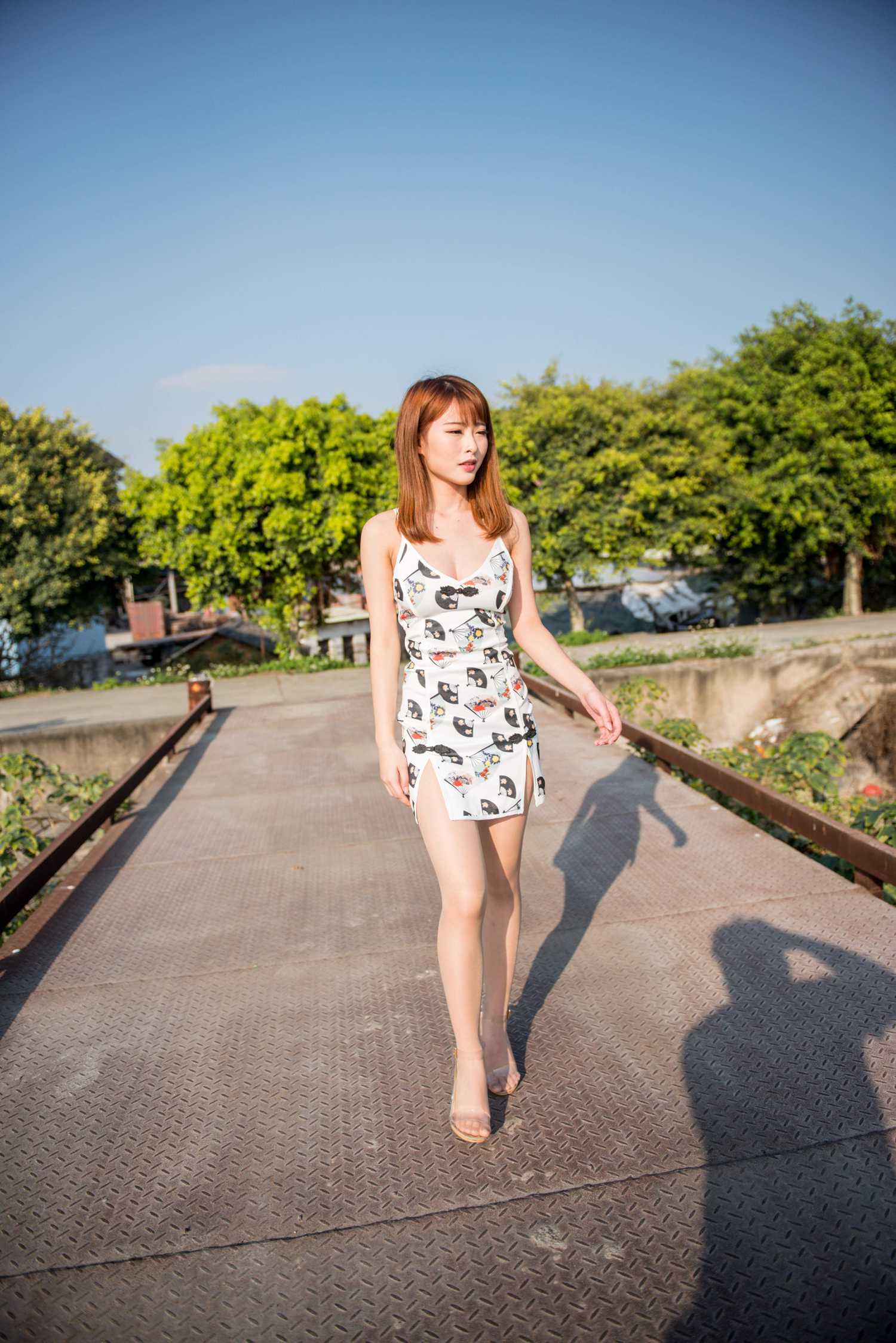 图片[35]-清水由乃 外拍紧身裙肉丝套图1 [120P] – 速更版-美库