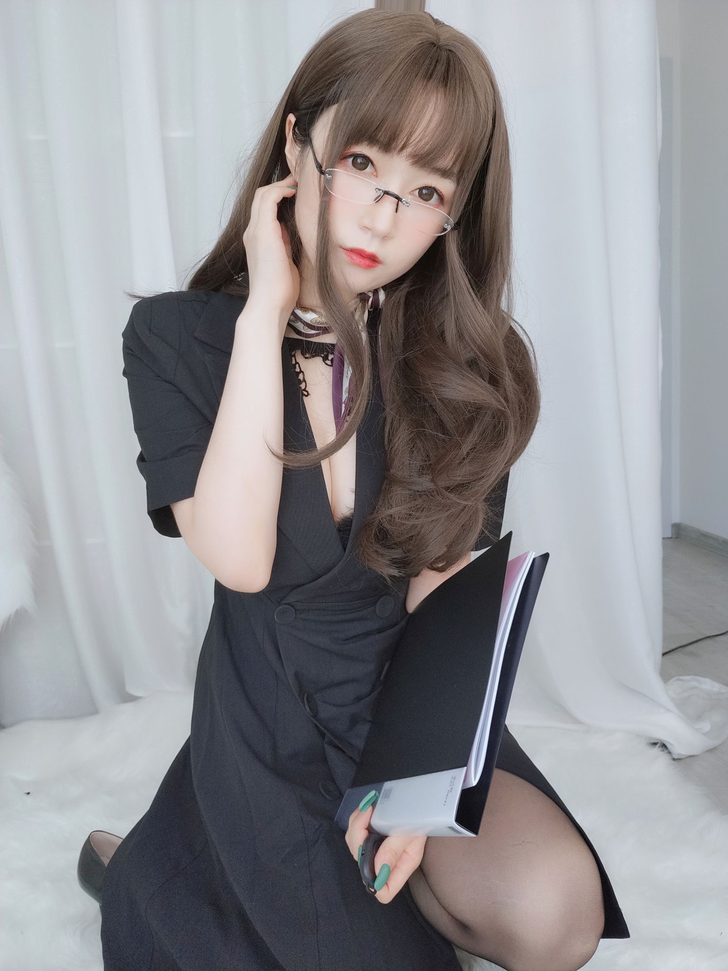 图片[31]-Coser小姐姐白银 – OL下的内衣 [124P] – 速更版-美库