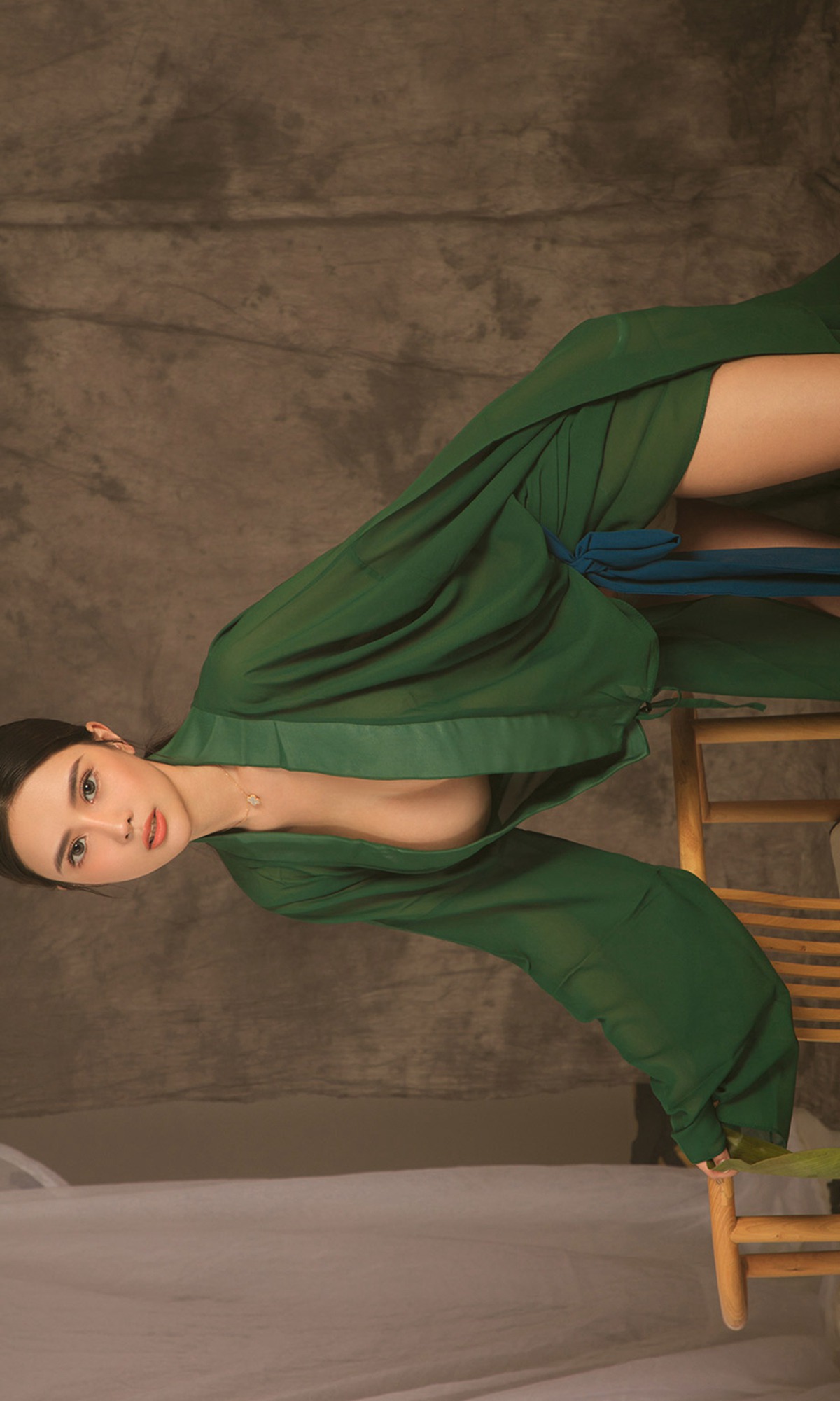 图片[10]-[Ugirls爱尤物] No.1479 香食 Angela楚楚 金露[35P] – 速更版-美库