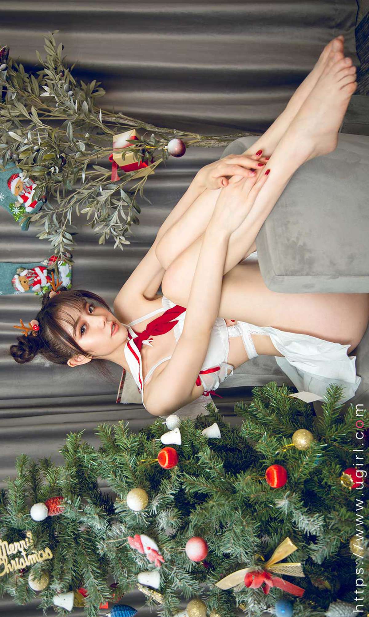 图片[12]-[Ugirls爱尤物] 2019.12.24 No.1679 唐小糖 制服少女圣诞秀 [35P] – 速更版-美库